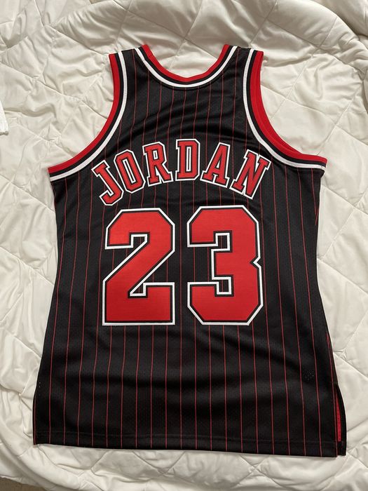 Michael jordan hardwood hot sale classic jersey