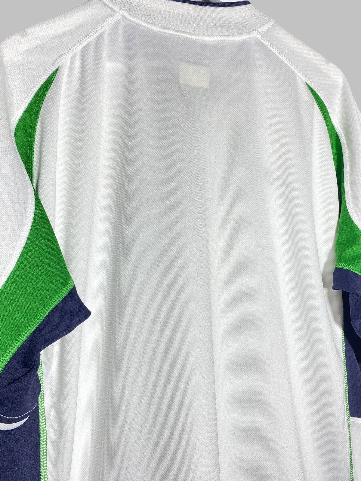 Umbro Vintage Ireland National Team 2002 Away Football Shirt Size US XL / EU 56 / 4 - 11 Thumbnail