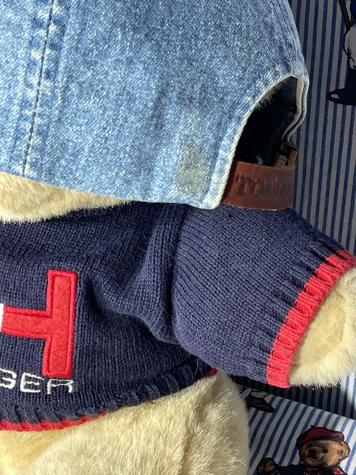 Tommy Hilfiger × Vintage Cap Tommy Hilfiger Lion Crest Denim OG Vintage 90’s Size ONE SIZE - 10 Thumbnail