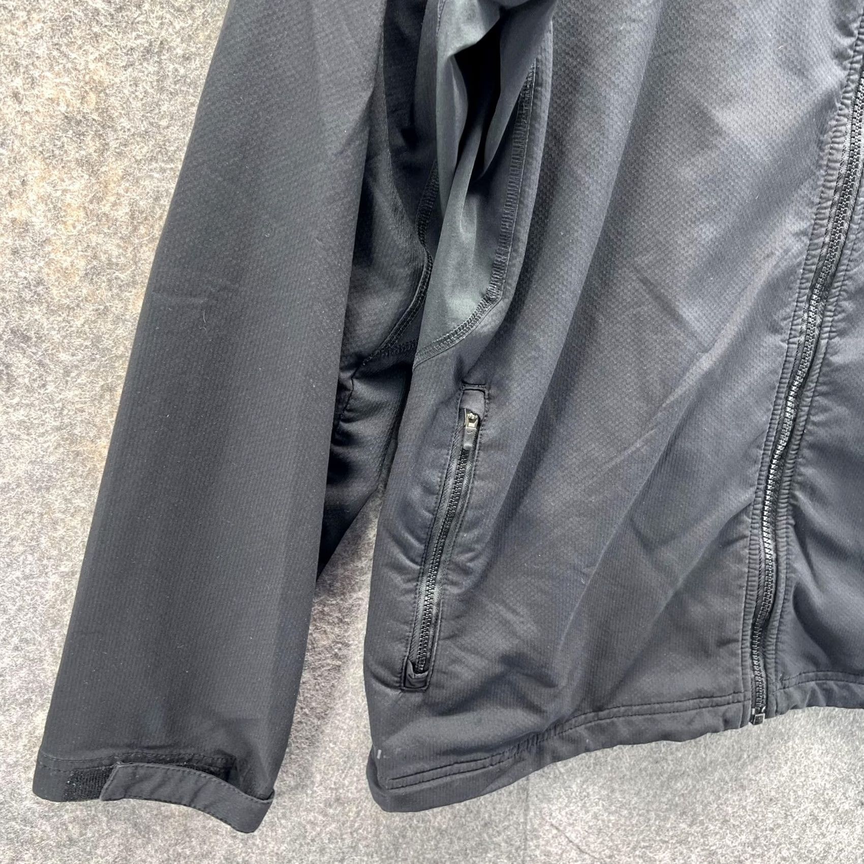 Nike Nike Sweater Men L Black Red Full Zip Dri Fit Windrunner Unlimited Jacket Size US L / EU 52-54 / 3 - 4 Thumbnail