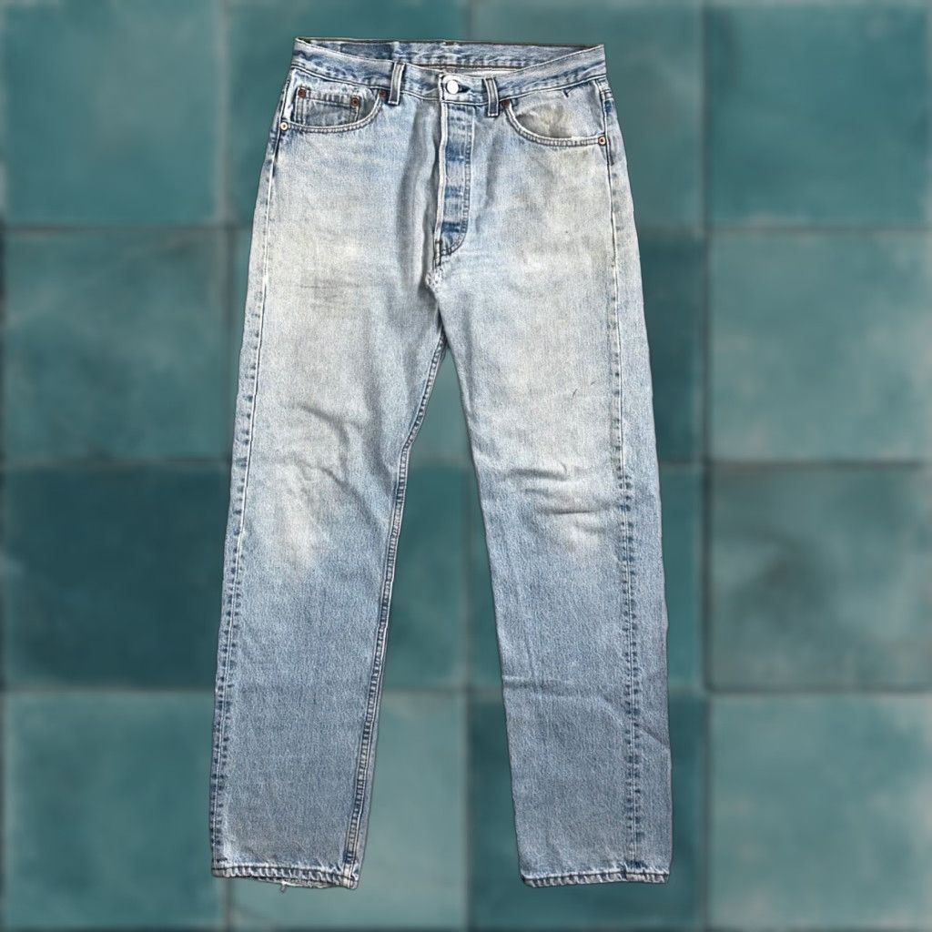 Levi's VINTAGE Levi's 501 Jeans ClassiC 90s USA Blue Light Wash 34x34 Regular Mens Straight Denim 34 Inseam Button Closure Gap 501 Series Size US 34 / EU 50 - 1 Thumbnail