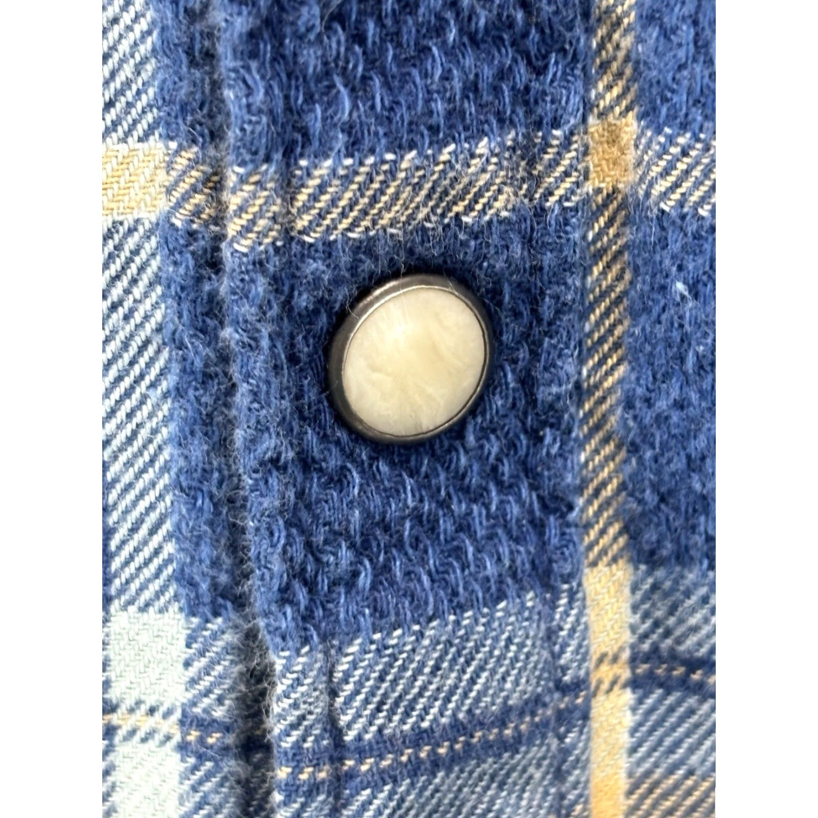 Lucky Brand LUCKY BRAND Men’s Large Classic Fit True Indigo Pearl Snap Plaid Shirt Western Size US L / EU 52-54 / 3 - 3 Thumbnail