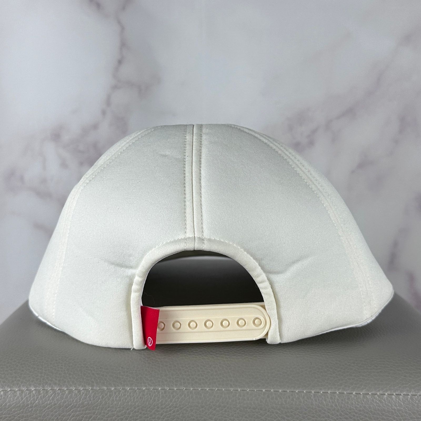 Undercover White Butterfly Print Hat Size ONE SIZE - 5 Thumbnail