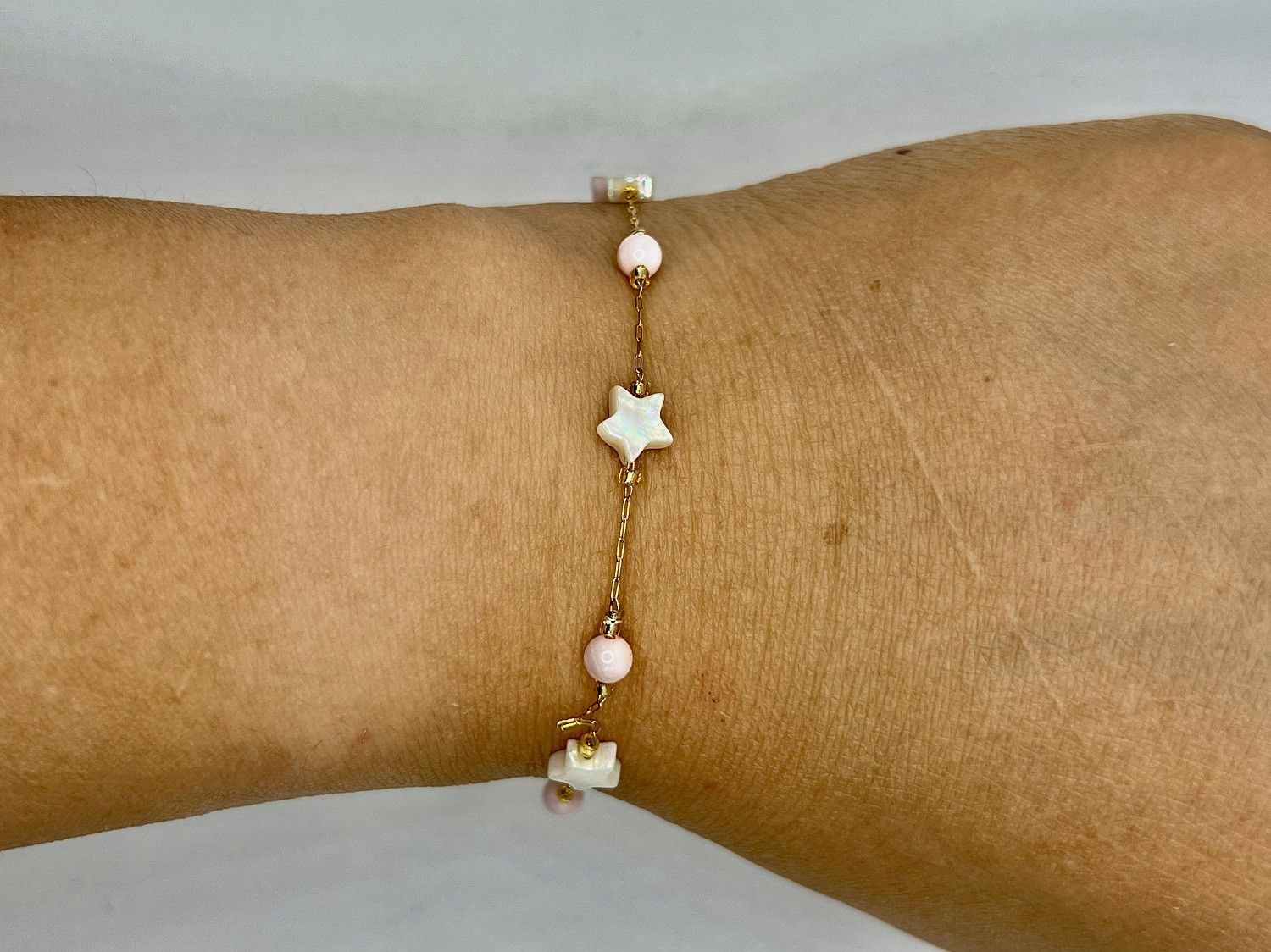 Handmade Star Seashell Gold Chain Bracelet with Seashell Beads Size ONE SIZE - 3 Thumbnail