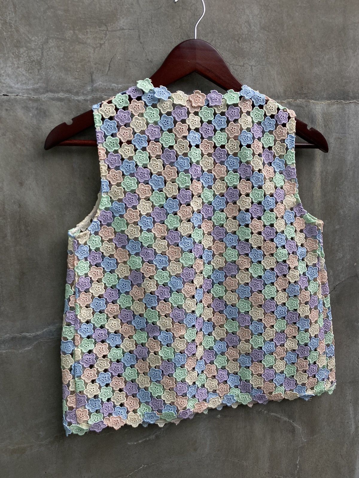 Moschino Floral Eyelet Sleeveless Top Size S / US 4 / IT 40 - 6 Thumbnail