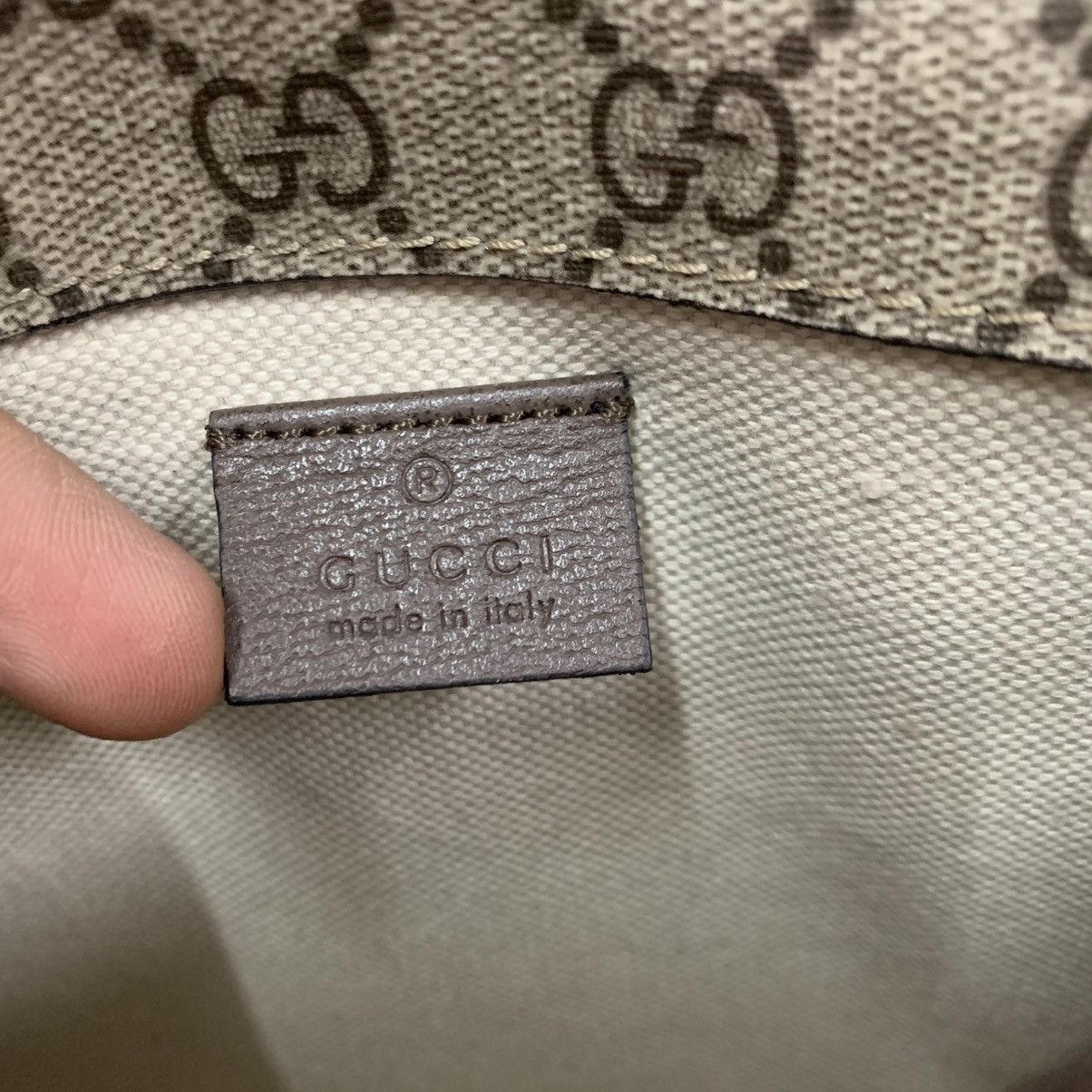 Gucci Gucci Monogram Supreme Waist/Sling Bag Size ONE SIZE - 17 Thumbnail