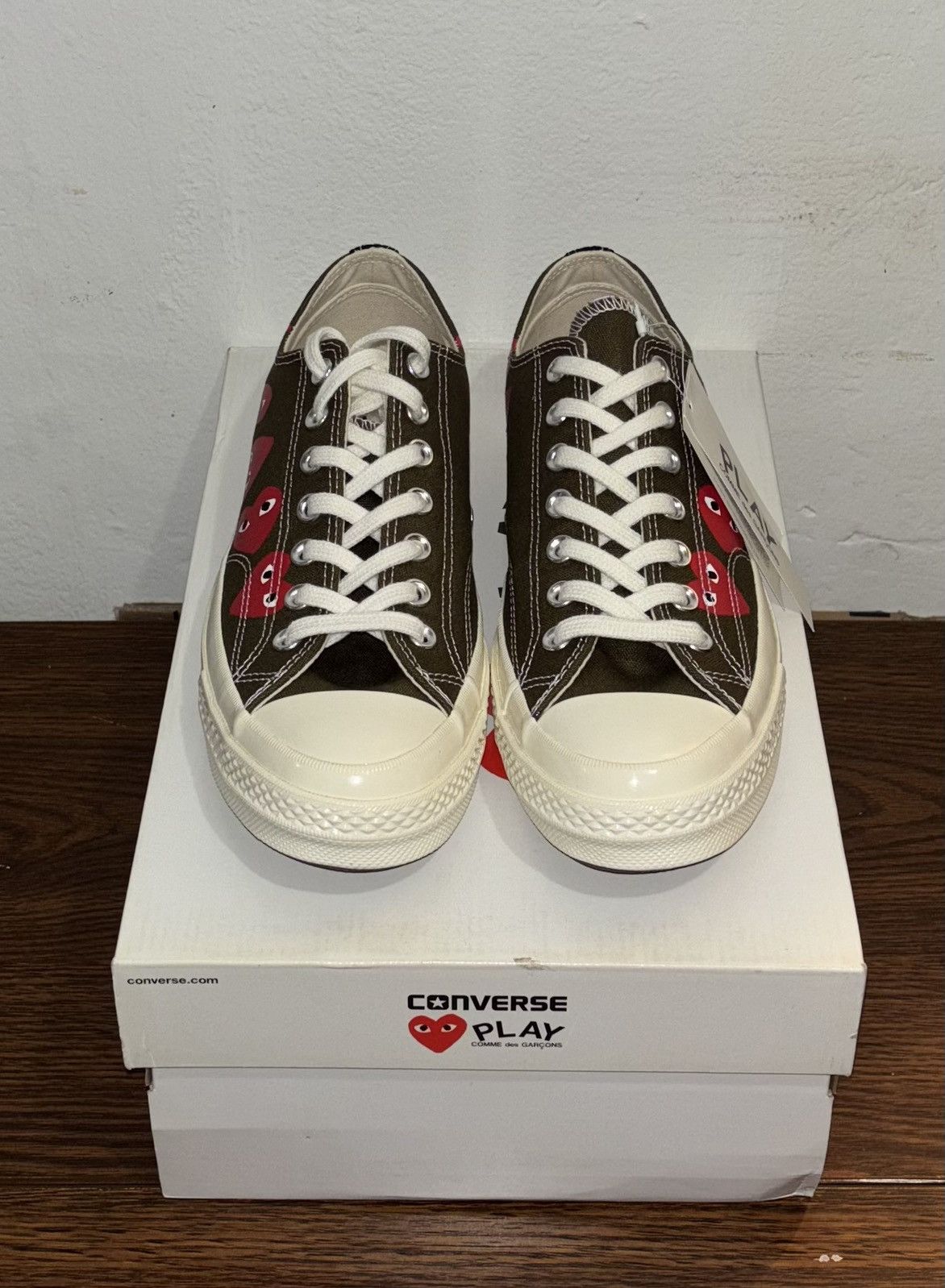 Converse Comme De Garcons Play CDG Converse Chuck 70 Low Heart Olive Size US 9 / EU 42 - 3 Thumbnail