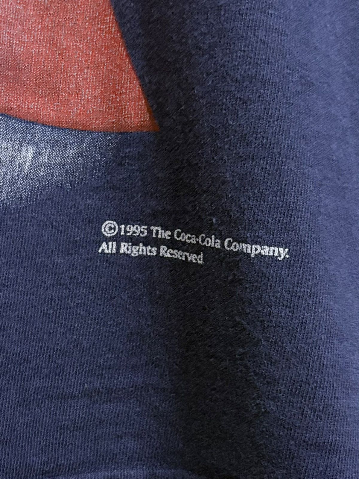 Vintage Vintage 90's Coke - Coca Cola Pola Bears T-Shirt Size US L / EU 52-54 / 3 - 5 Thumbnail