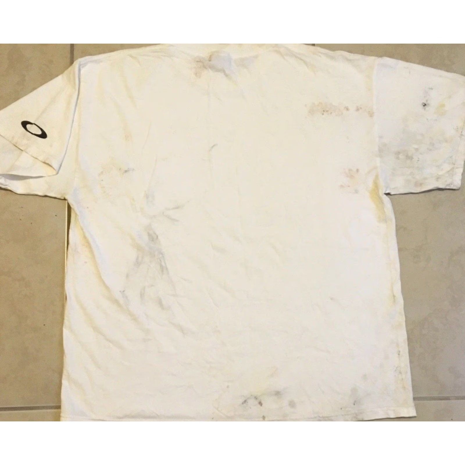 Oakley Vtg Oakley Thrashed Faded Distress Shirt XL White Men's T-Shirt 90s Y2K Cyber Skate Gorpop/Software Logo Details Size US XL / EU 56 / 4 - 2 Thumbnail
