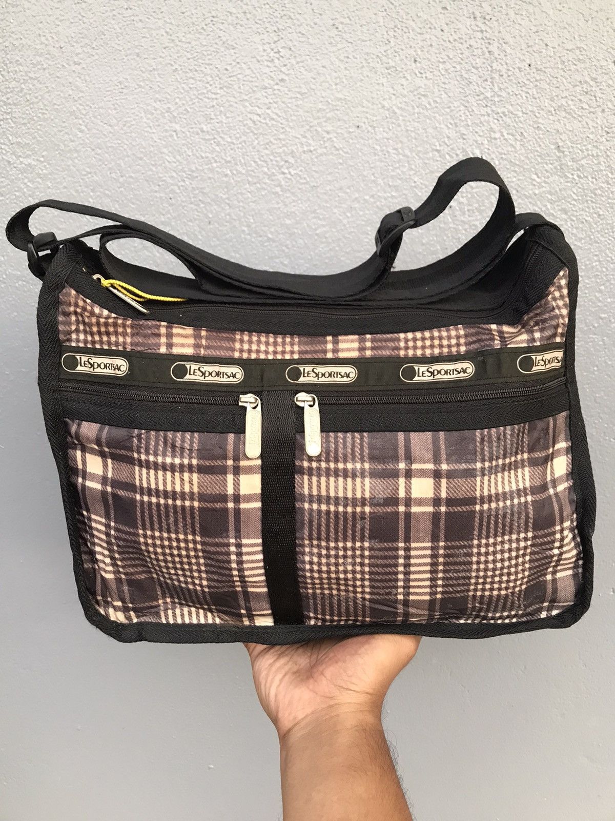 LeSportsac LeSportsac Sling bags🔥🔥 Size ONE SIZE - 2 Thumbnail