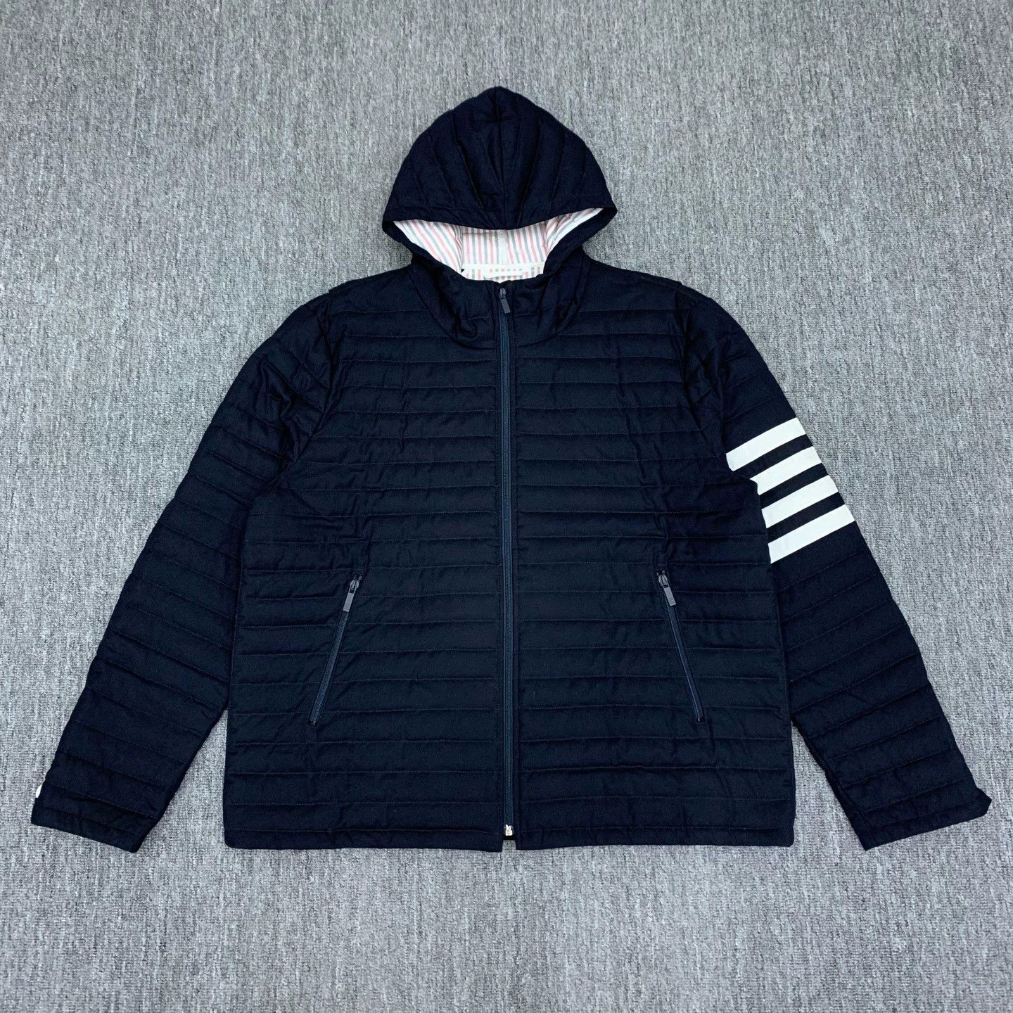Thom Browne thom browne navy down jacket with stripes Size US M / EU 48-50 / 2 - 1 Thumbnail