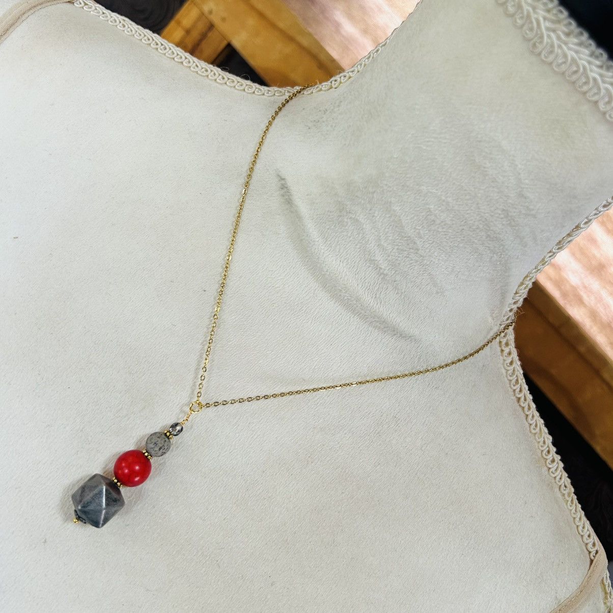 Handmade Handcrafted elegant vintage beaded pendant on chain necklace Size ONE SIZE - 2 Thumbnail