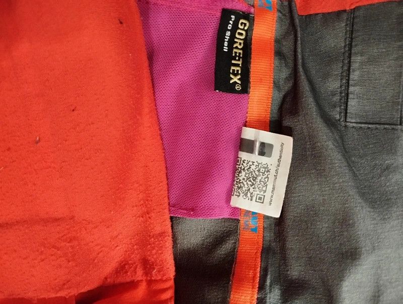 Mammut Mammut Eiger extreme Mittellegi Gore Tex Pro ski pants L Size 28" / US 6 / IT 42 - 13 Thumbnail