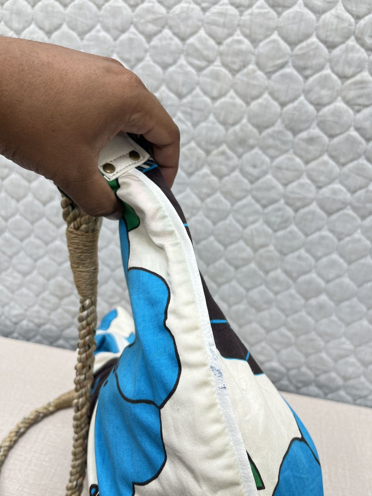 Ocean Pacific 🔥🔥🔥STEALS OCEAN PACIFIC FLORAL SLING BAG Size ONE SIZE - 17 Thumbnail