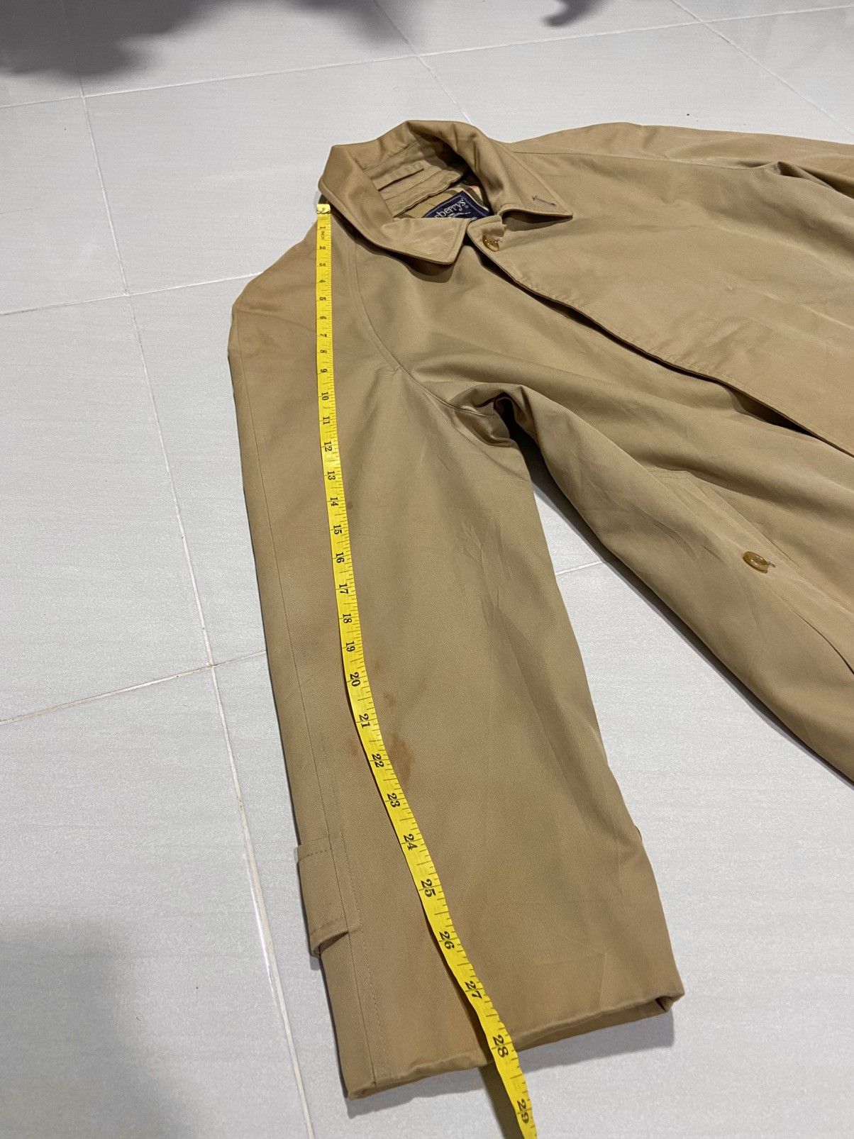 Burberry Vintage Burberrys nova check Trench coat made in England Size US M / EU 48-50 / 2 - 8 Thumbnail