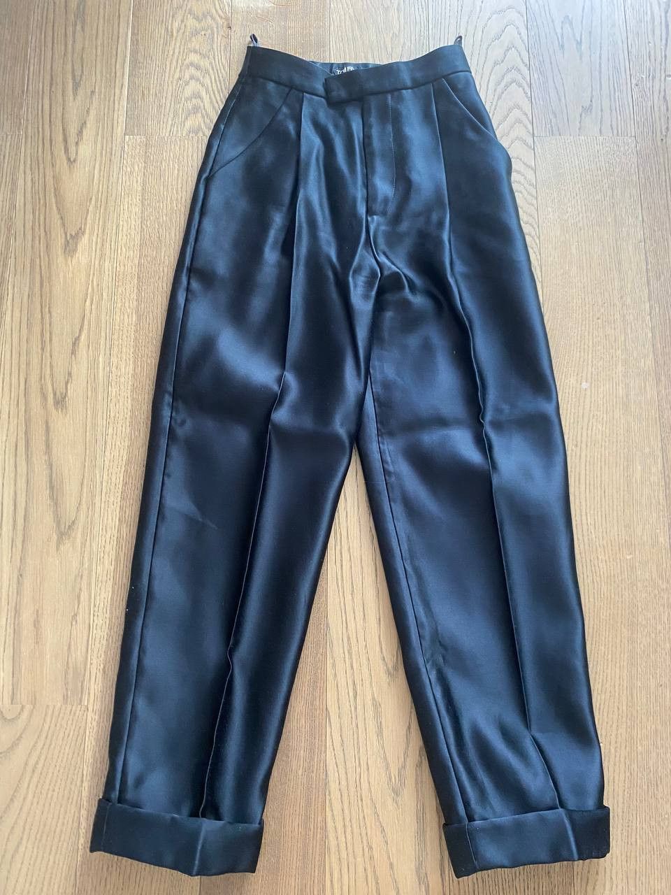Tom Ford Tom Ford silk pants Size 25" / US 0 / IT 36 - 1 Thumbnail