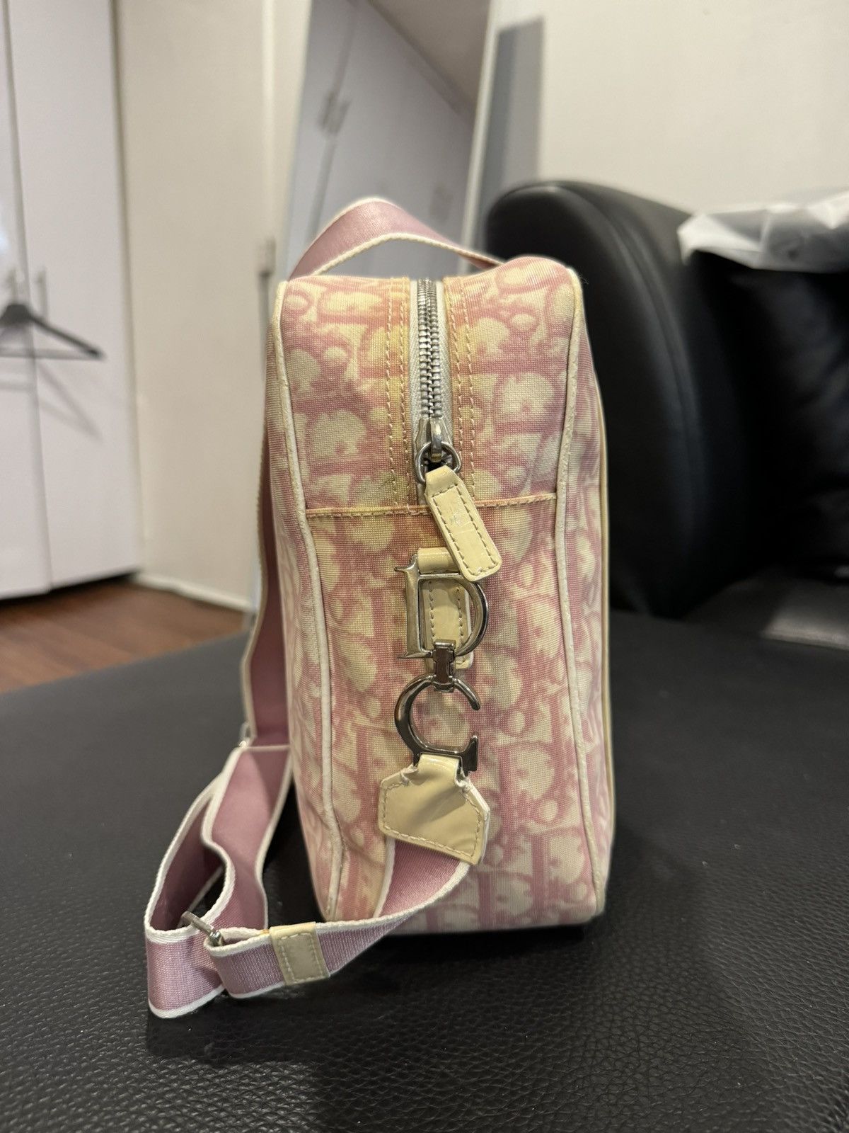 Dior Vintage - Dior Trotter Pink Monogram Slingbag Size ONE SIZE - 6 Thumbnail