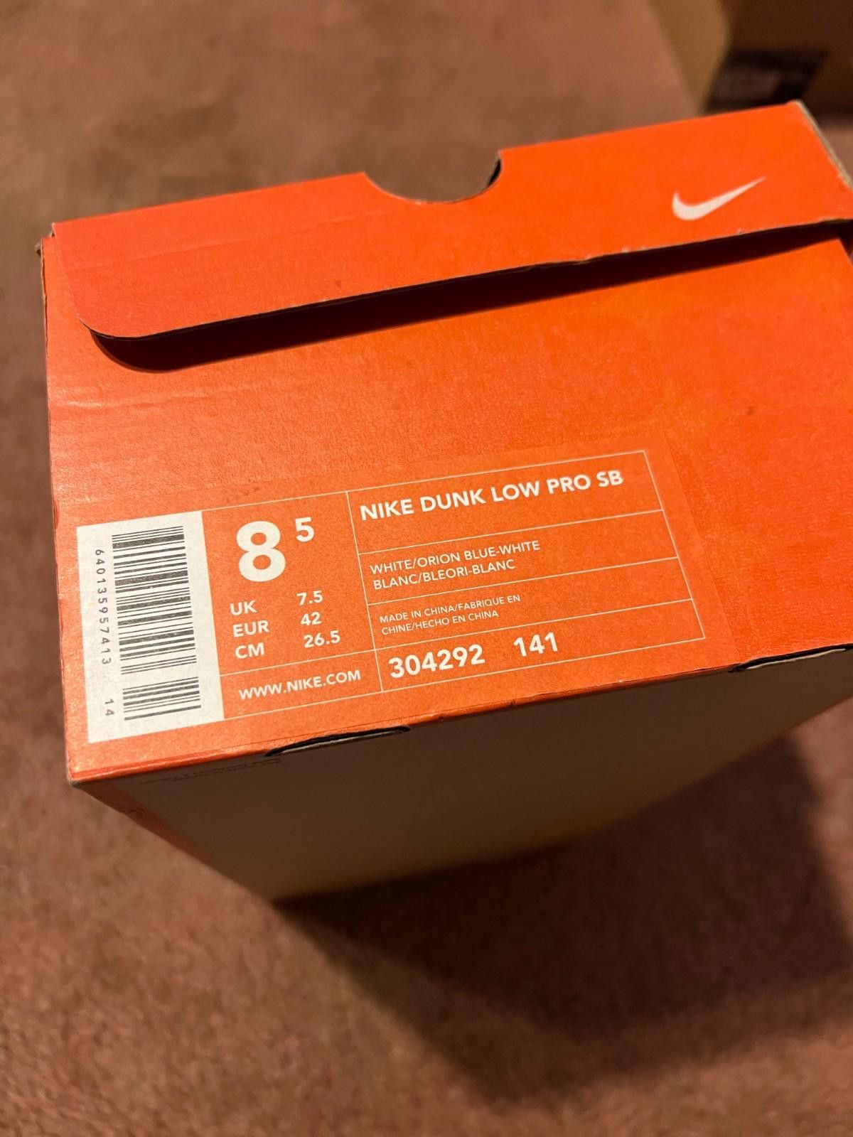 Nike 2002 Nike SB Dunk Low Pro Richard Mulder 304292-141 US8.5 Size US 8.5 / EU 41-42 - 2 Thumbnail
