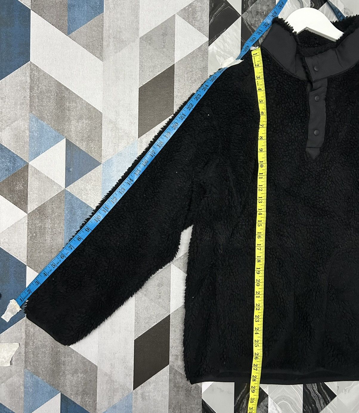 Uniqlo × White Mountaineering 🔥 WHITE MOUNTAINEERING x UNIQLO Half Button Sweatshirts Size US L / EU 52-54 / 3 - 7 Thumbnail