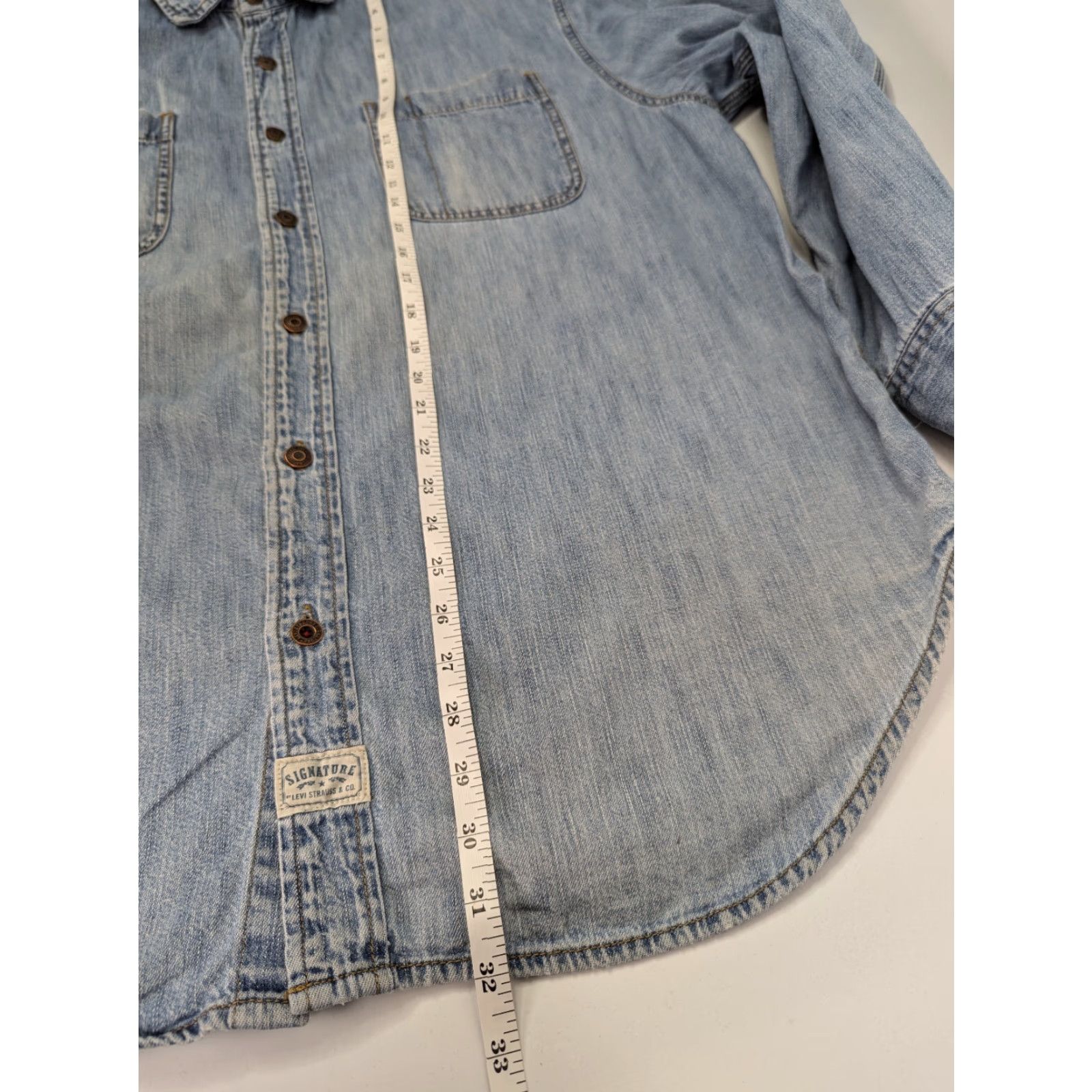 Levi's VINTAGE Levi's Signature Premium Shirt Mens XL Blue Denim Long Sleeve Button-Down 90s Classic Western Size US XL / EU 56 / 4 - 7 Thumbnail