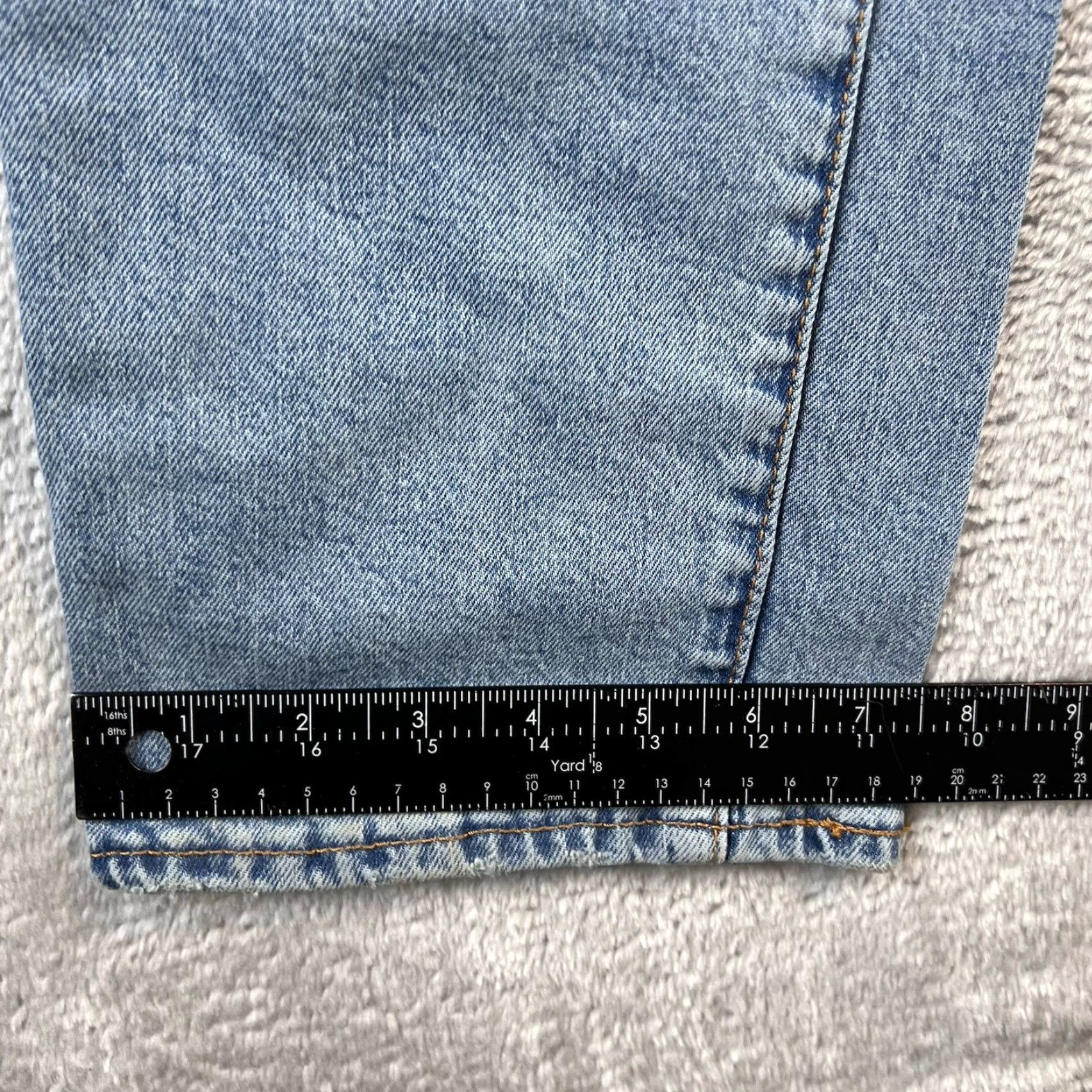 Levi's Levi's 541 Jeans Mens 31x32 Medium Wash Distressed Straight 5-Pocket Denim Logo USA 500 Series Regular Waist Blue Size US 31 - 6 Thumbnail