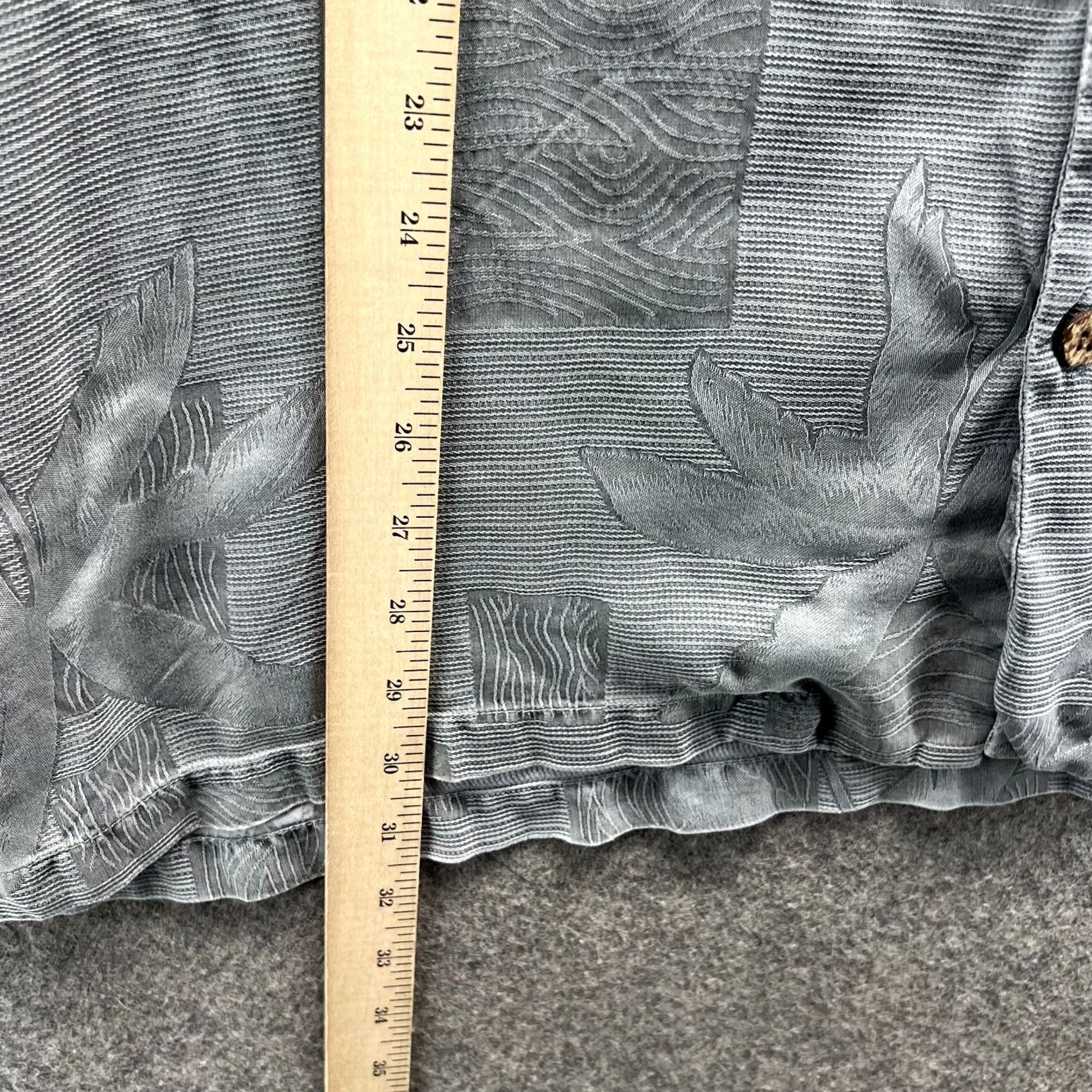 Tommy Bahama VINTAGE Tommy Bahama Shirt Men 2XL Hawaiian Floral Palm Trees Gray Relaxed Silk Camp Button-Up Short Sleeve Collared, All Seasons, Gift Ideas, Mens Size US XXL / EU 58 / 5 - 5 Thumbnail