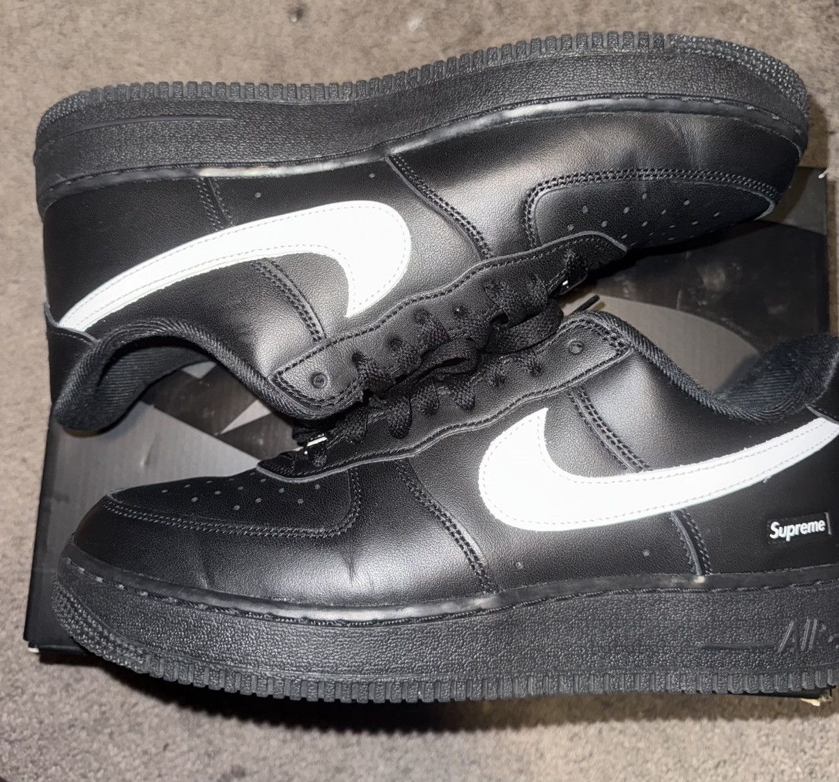 Nike × Supreme Nike supreme air force 1 black white 9.5 Size US 9.5 / EU 42-43 - 4 Thumbnail
