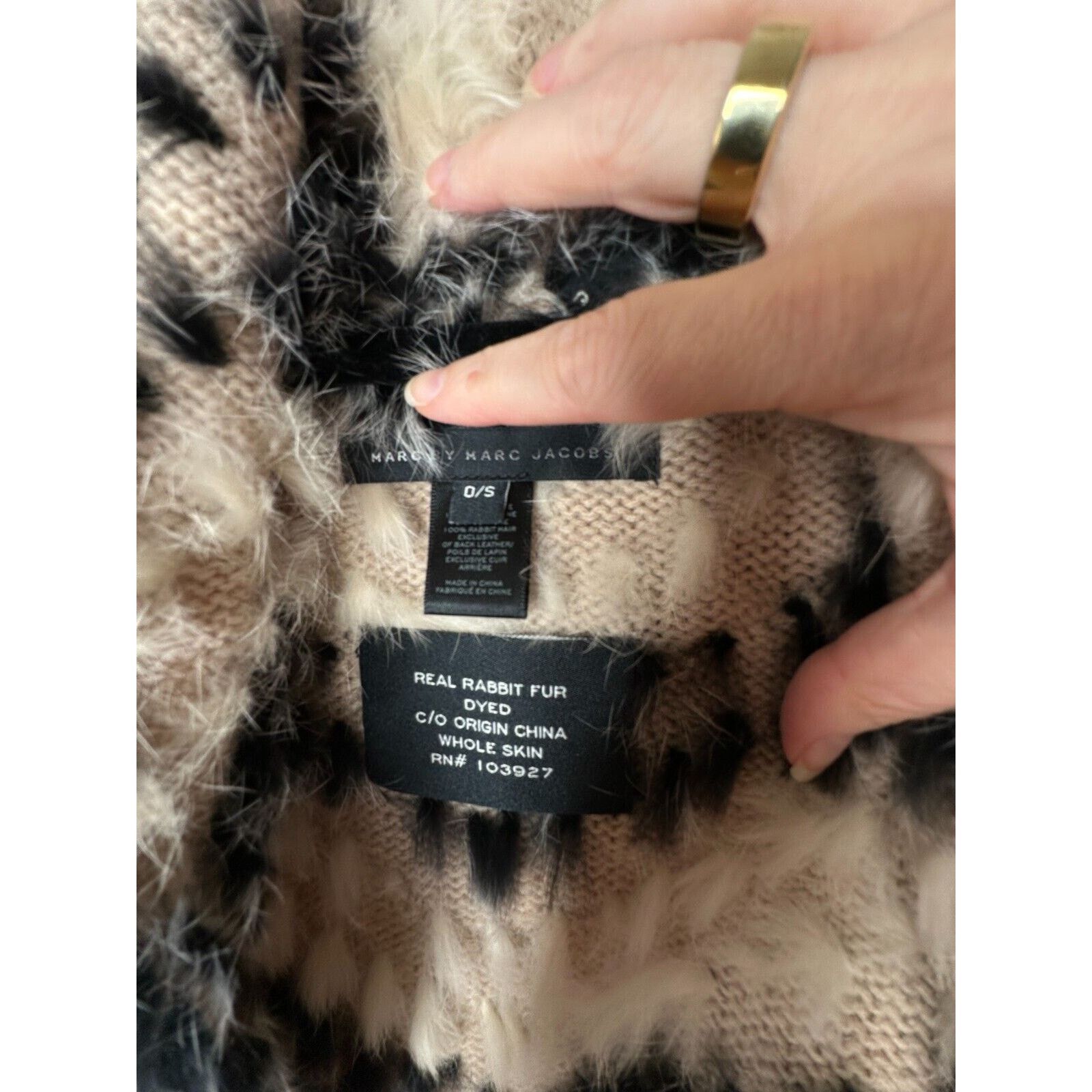 Marc by Marc Jacobs Marc by Marc Jacobs Cream Black Stripe Rabbit Fur Vest OS Size ONE SIZE - 13 Thumbnail