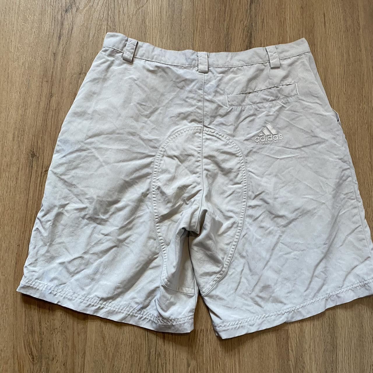 Adidas 90s Adidas Adventure Vintage y2k cream biker shorts Size US L / EU 52-54 / 3 - 2 Thumbnail