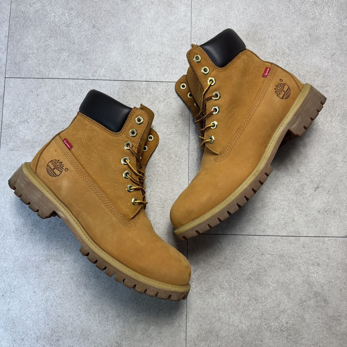 Supreme × Timberland Supreme Timberland Python Boots Size US 9 / EU 42 - 1 Thumbnail