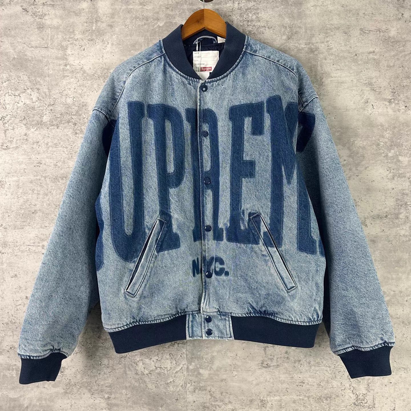 Supreme Supreme Logo Print Washed Denim Padded Jacket L 99 New Size US L / EU 52-54 / 3 - 1 Thumbnail