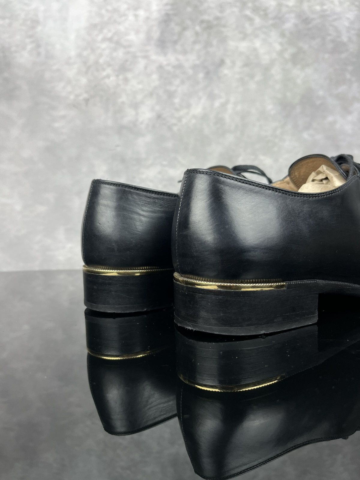 Salvatore Ferragamo Salvatore Ferragamo Women's Black Leather Oxford Size 9.5 C Size US 9.5 / IT 39.5 - 8 Thumbnail