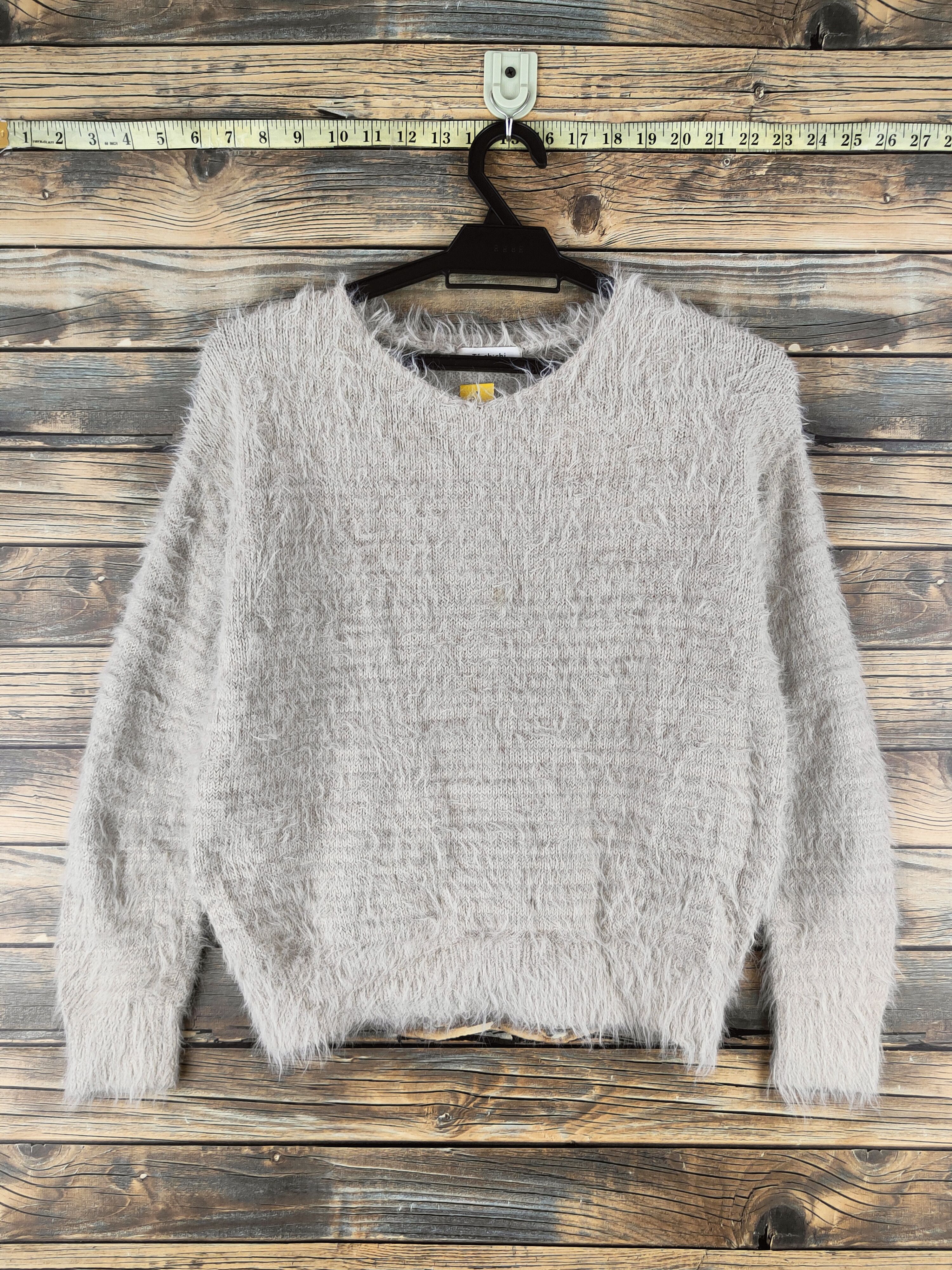 Japanese Brand DL Te Chici Terrasse Beige Fur Mohair Knitwear #46-450 Size XS / US 0-2 / IT 36-38 - 1 Thumbnail