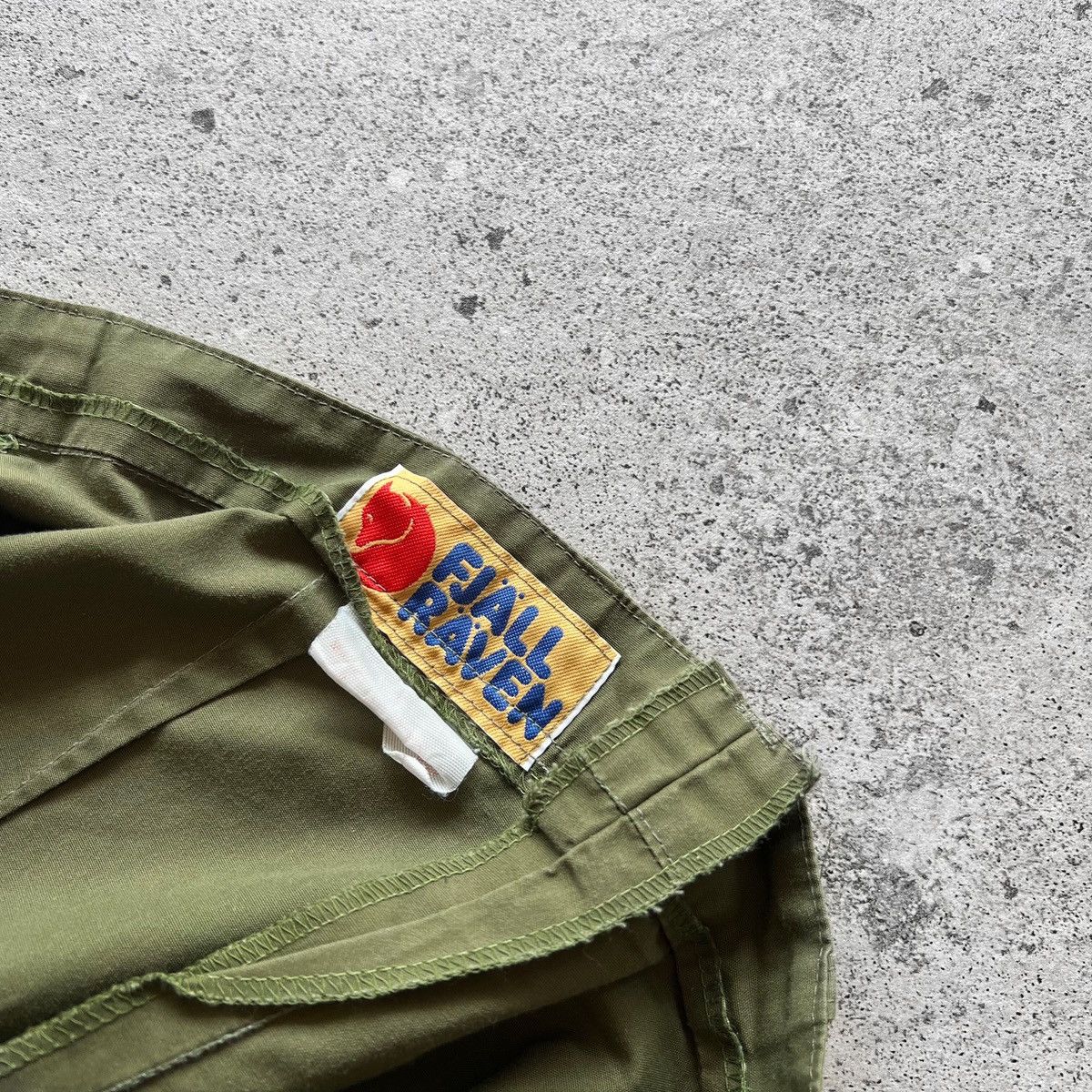 Fjallraven × Vintage Fjallraven Vintage Outdoor Hiking Streetwear Shorts Pants Size US 30 / EU 46 - 6 Thumbnail
