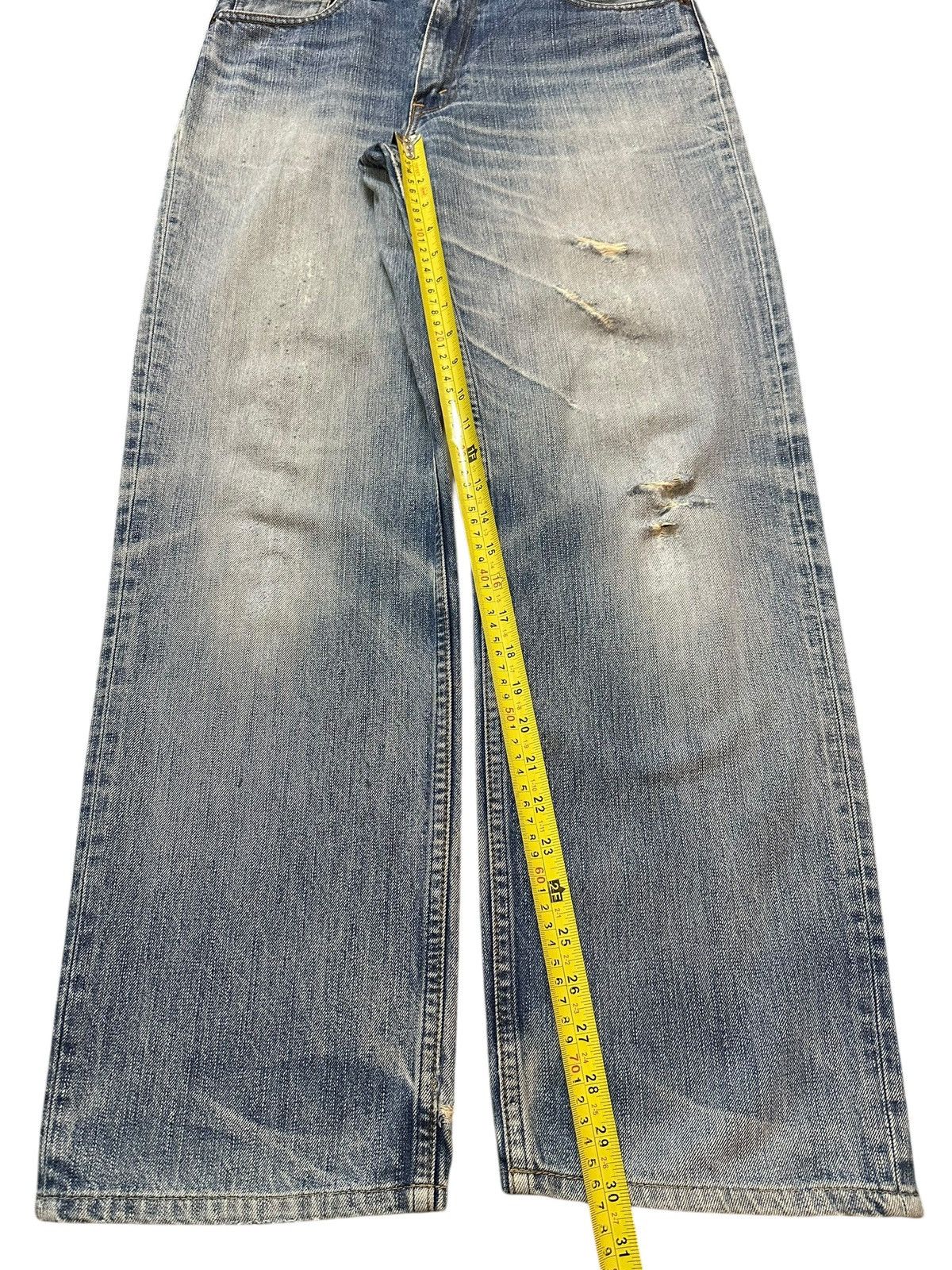 Levi's Vintage 90s Levis 502 Blue Faded Wash Distress Baggy Jeans Size US 33 - 14 Thumbnail