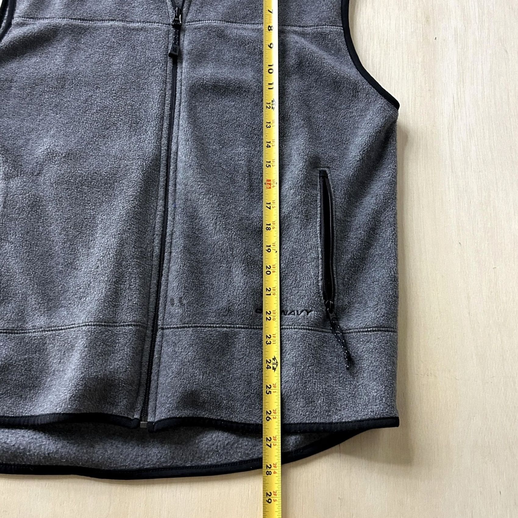 Old Navy VINTAGE Old Navy Vest Mens L Gray Fleece Full Zip Zipper Pockets Outdoor Casual Size US L / EU 52-54 / 3 - 5 Thumbnail