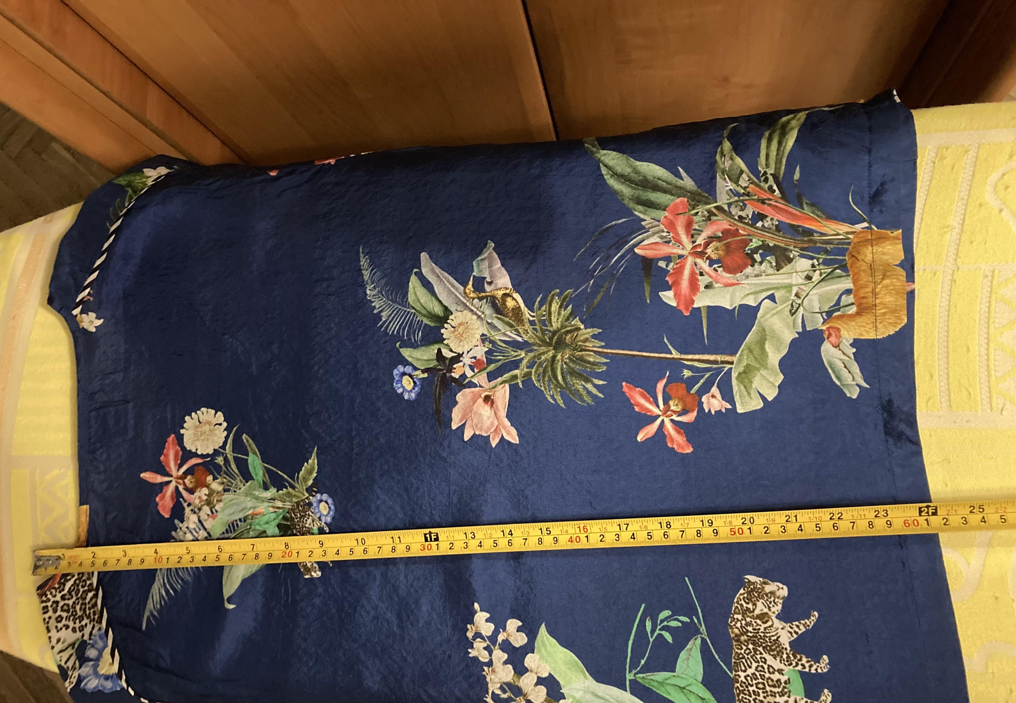 Japanese Brand × Vintage Vintage Vineet Bahl Natural Silk Blue Flower Top Blouse Size M / US 6-8 / IT 42-44 - 6 Thumbnail