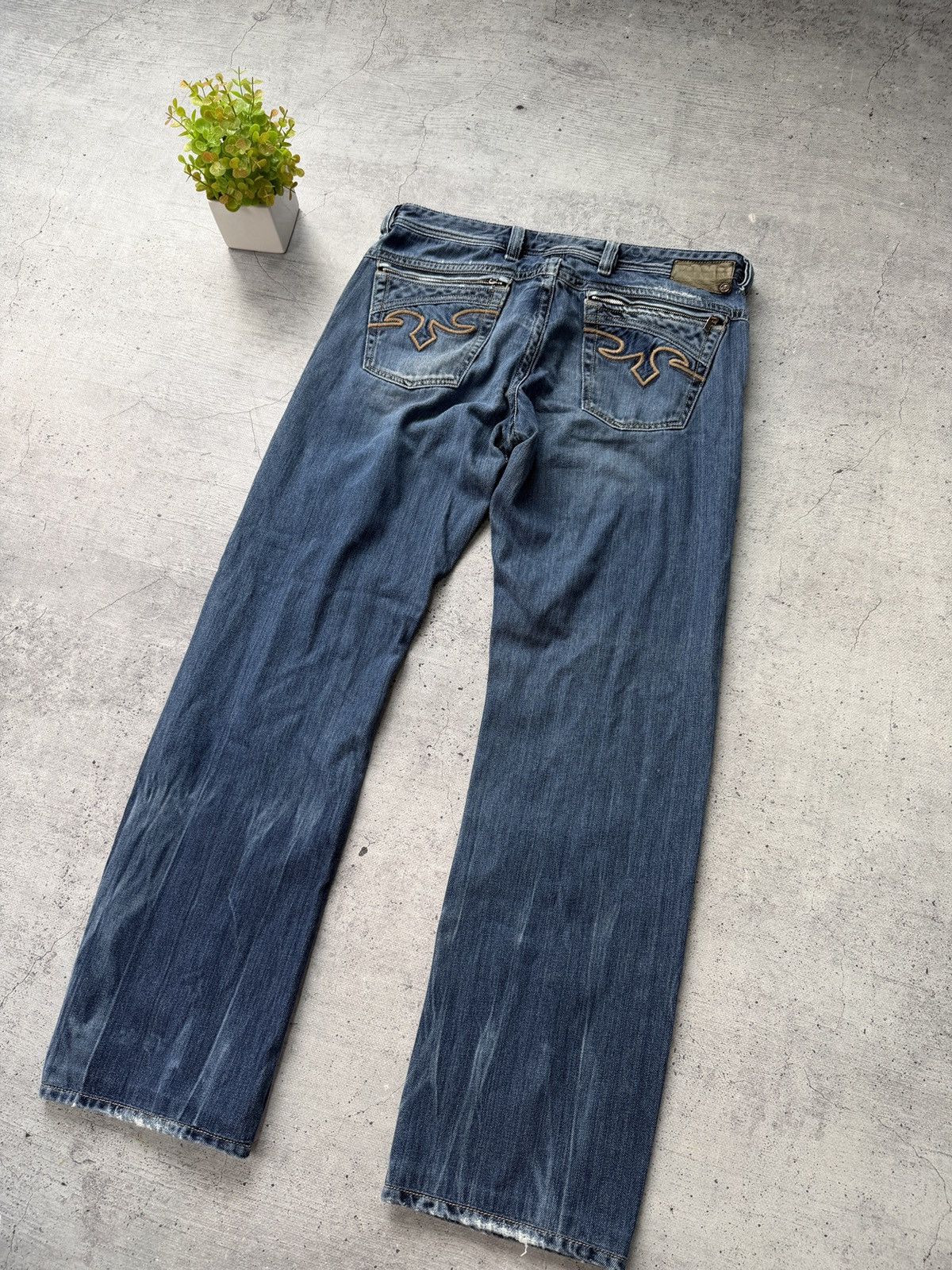 Diesel 🥵RARE🥵 Diesel Rayan faded denim regular fit jeans Size US 34 / EU 50 - 2 Thumbnail