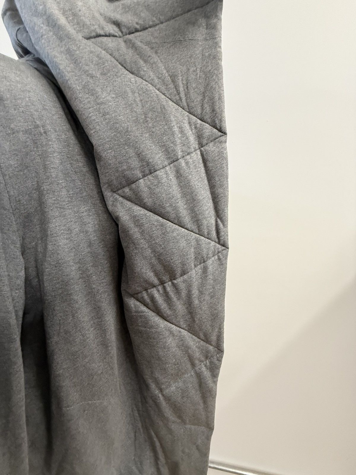 Norma Kamali NORMA KAMALI Quilted Hooded Wrap Coat — Size S Size S / US 4 / IT 40 - 10 Thumbnail