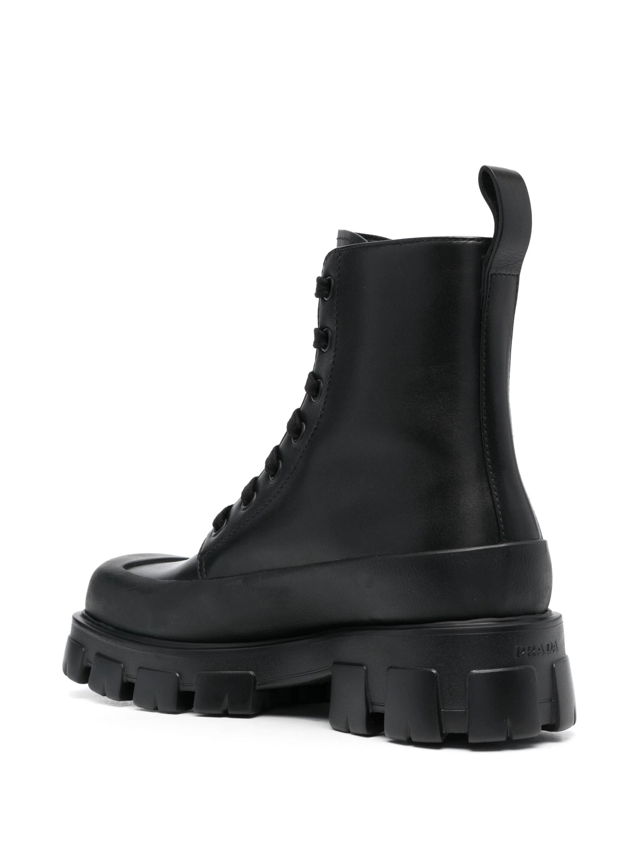 o1la1rc1a0724 Size: 12 US / 2TG207 Boots in Black