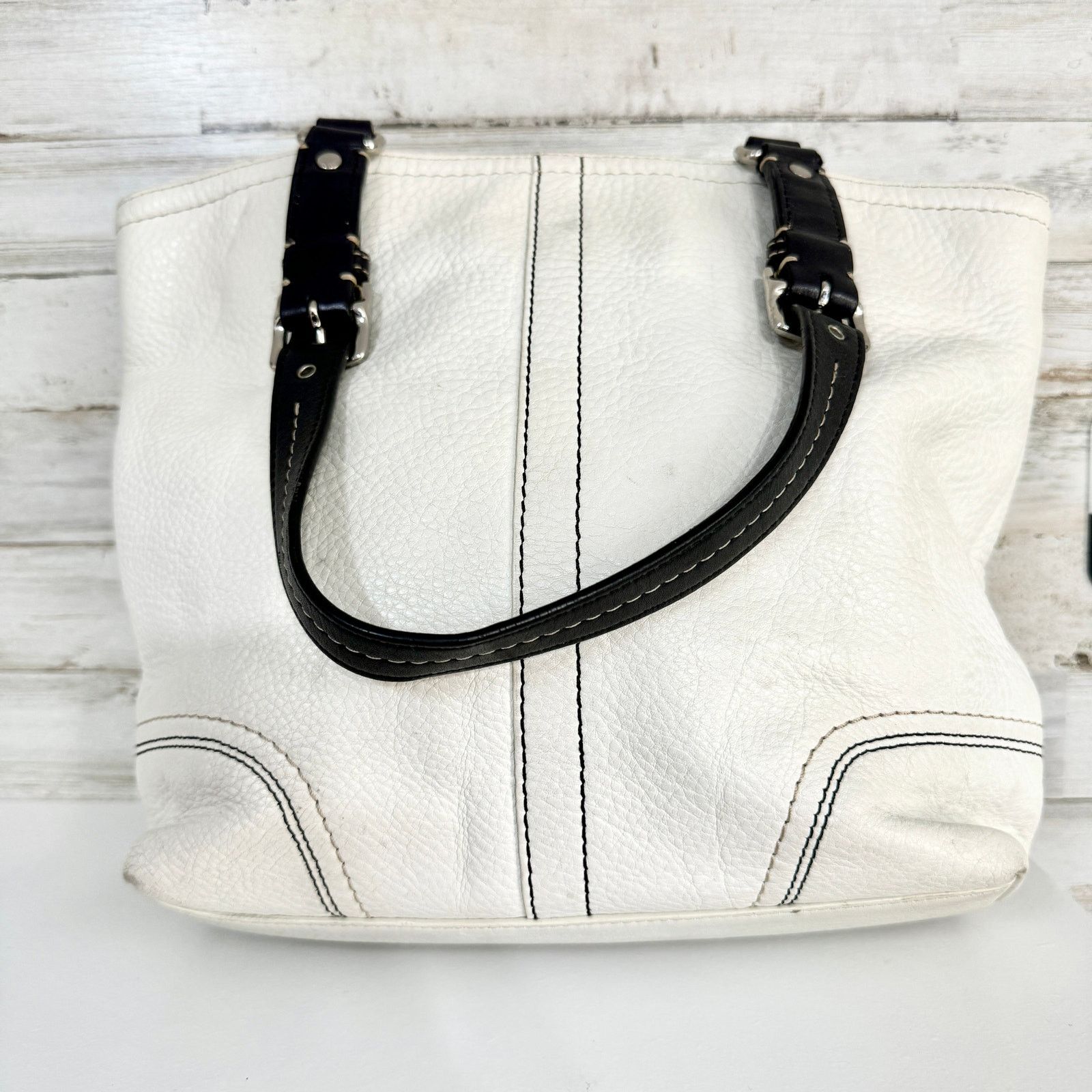 Coach Coach Hamilton White Pebble Leather Black Handle Bucket Tote Size ONE SIZE - 6 Thumbnail