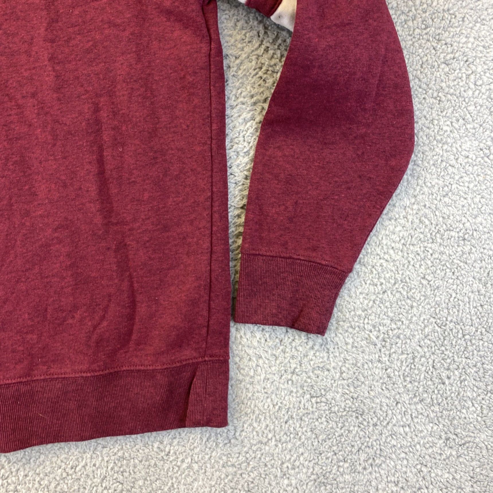 Old Navy Old Navy Sweatshirt / Athletic Women’s Shirt (Womens) Size L Burgundy Red Fleece Crew Neck Pullover, Regular Fit Size L / US 10 / IT 46 - 4 Thumbnail