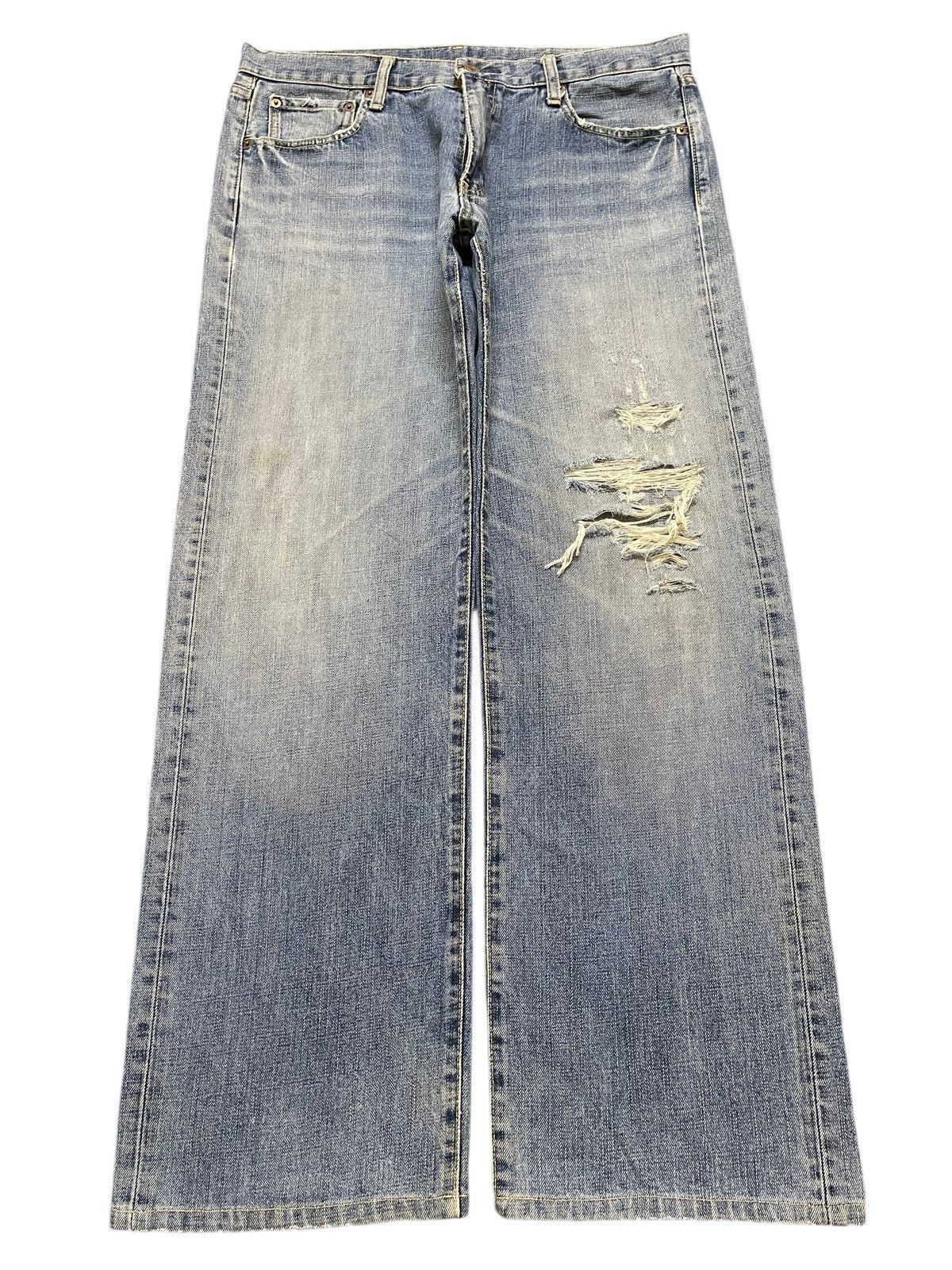 Uniqlo Vintage Japanese Uniqlo Blue Faded Wash Distressed Baggy Size US 34 / EU 50 - 1 Thumbnail