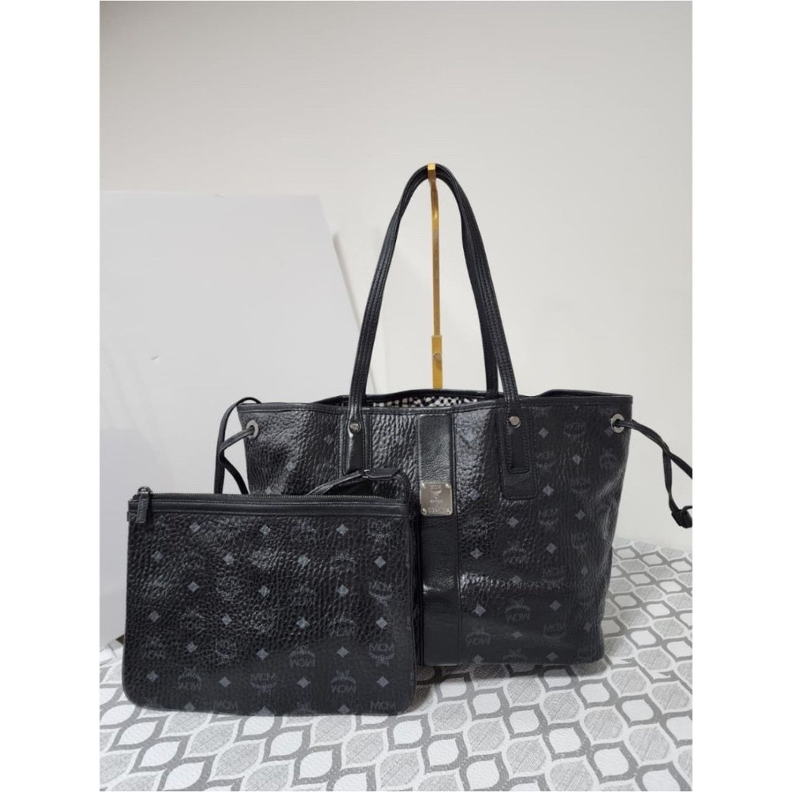 MCM MCM Visetos Medium Liz Reversible Shopper Tote/Pochete Black Size ONE SIZE - 8 Thumbnail