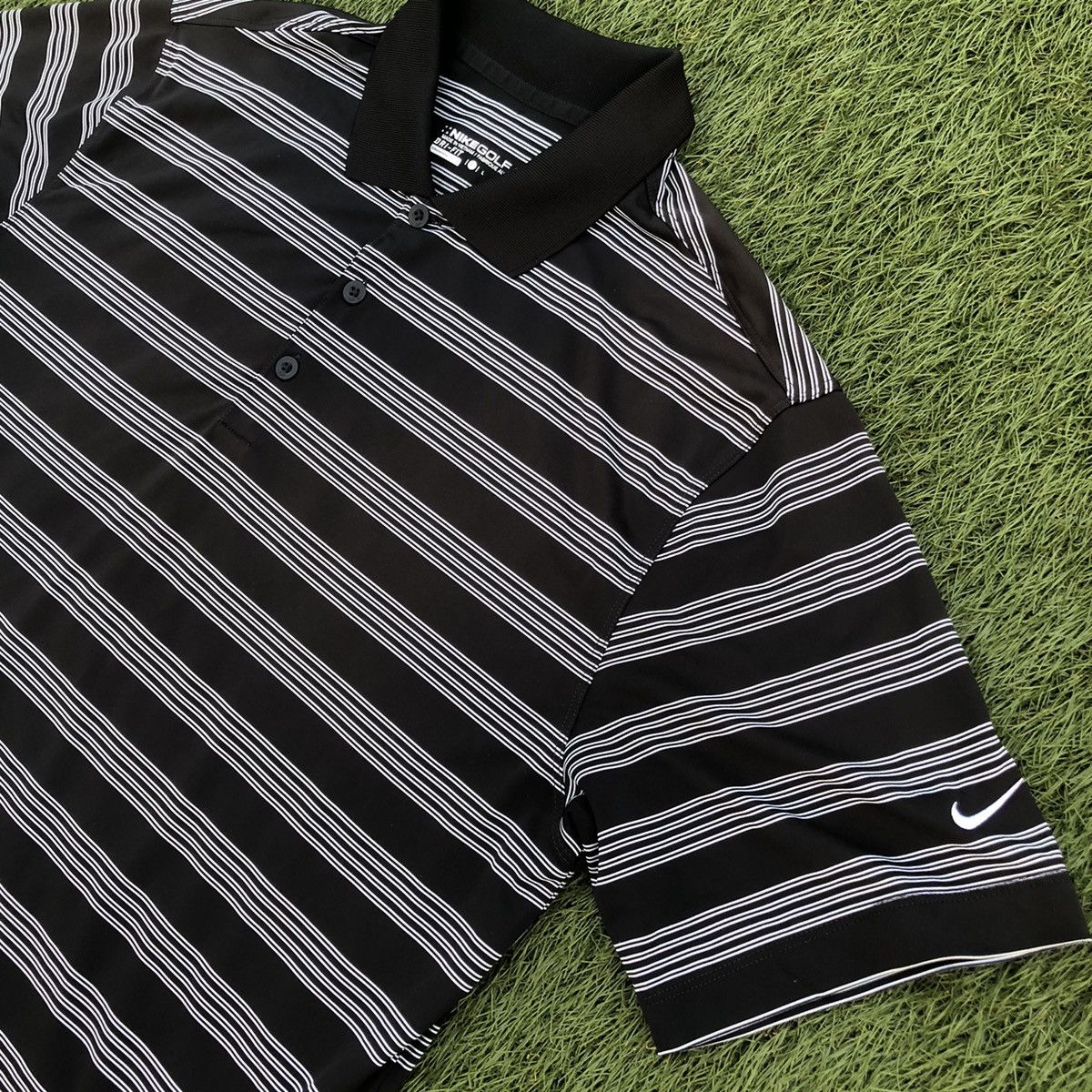 Nike Nike golf tee shirt Size US L / EU 52-54 / 3 - 3 Thumbnail