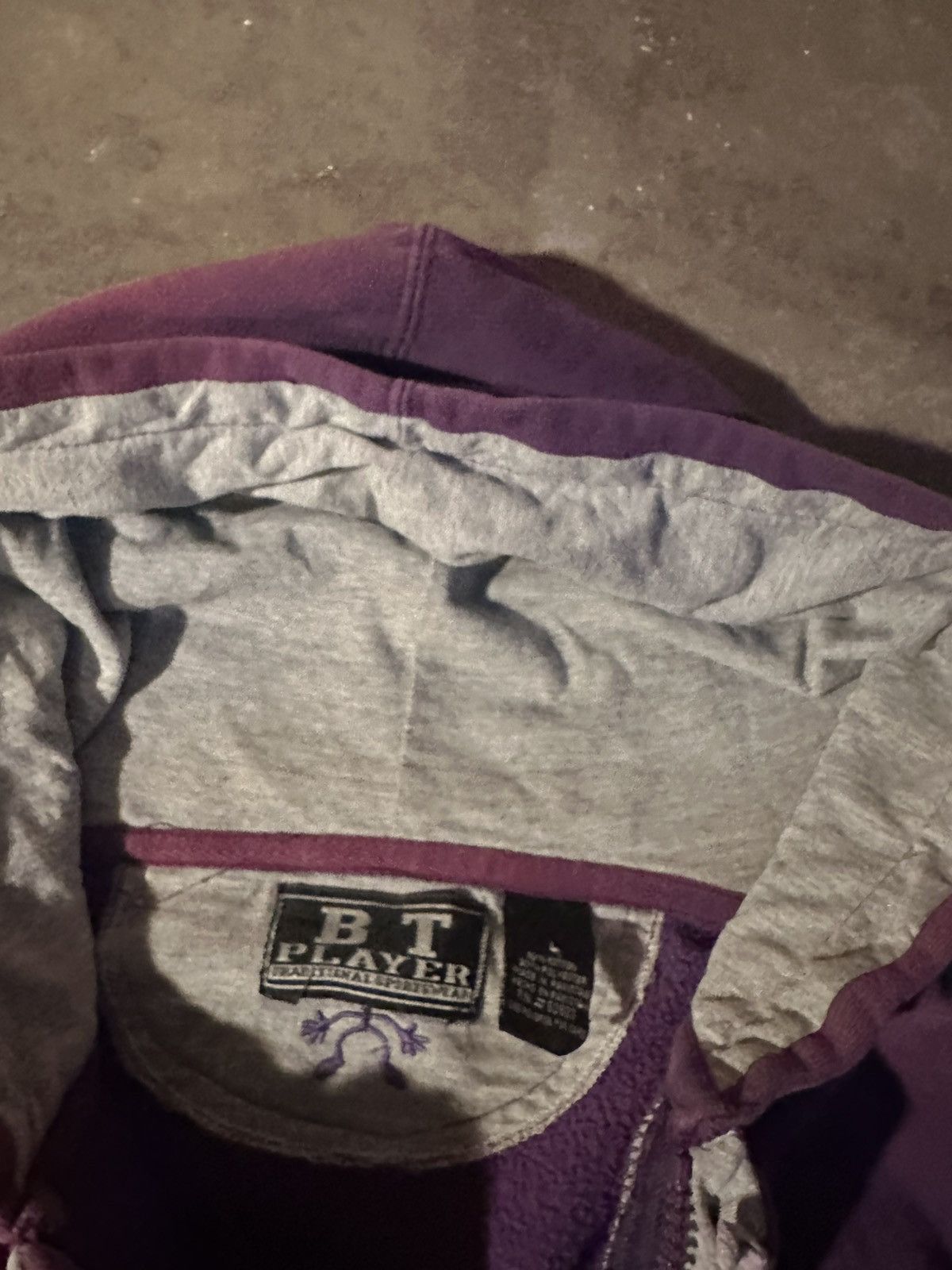 Vintage streetwear x vintage fade 90swashington huskies hoodie !!! Size US L / EU 52-54 / 3 - 8 Thumbnail