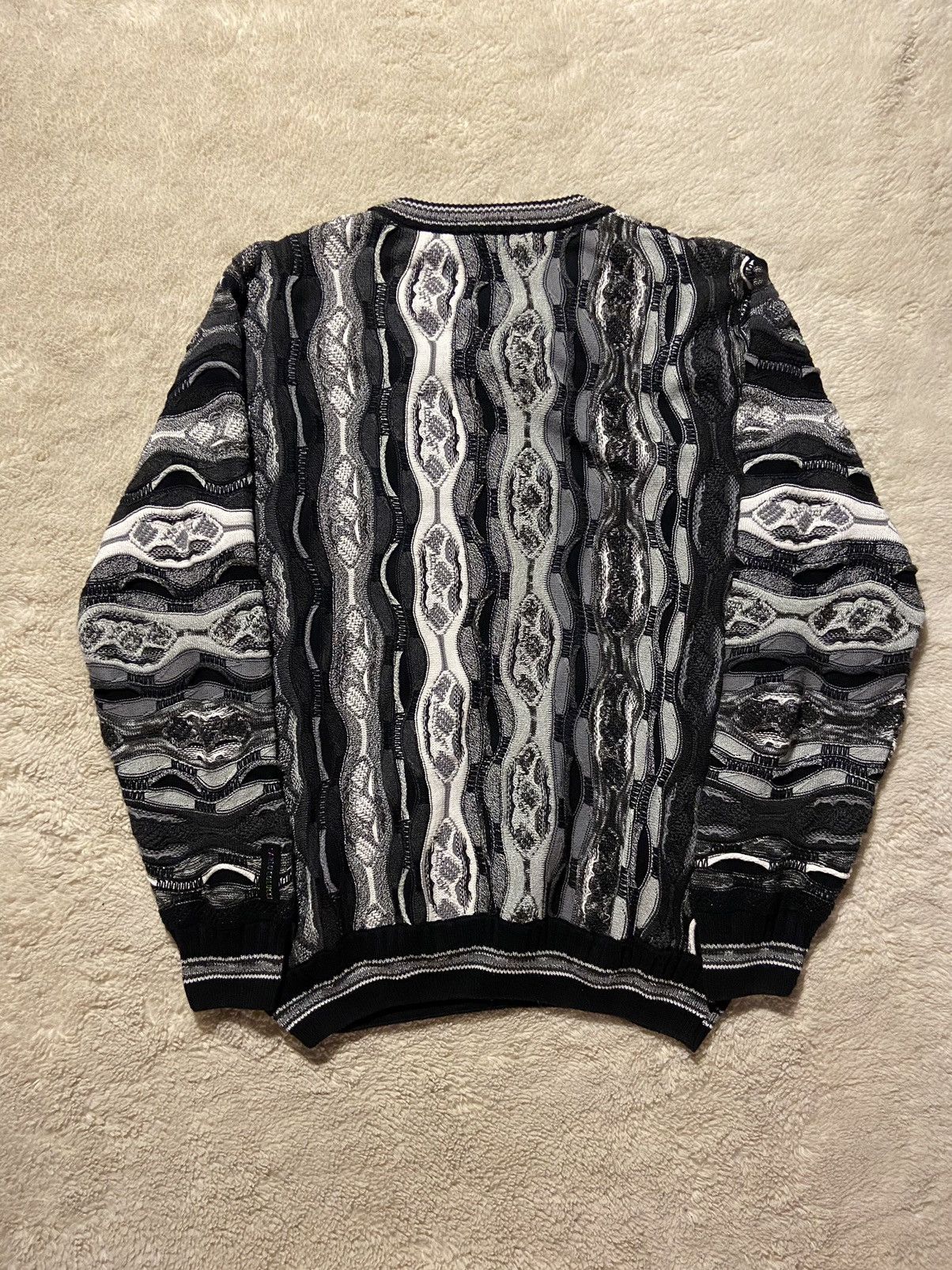 Carlo Colucci × Vintage !!RARE!! Vintage Carlo Colucci “Coogi Style” Sweater Size US L / EU 52-54 / 3 - 8 Thumbnail