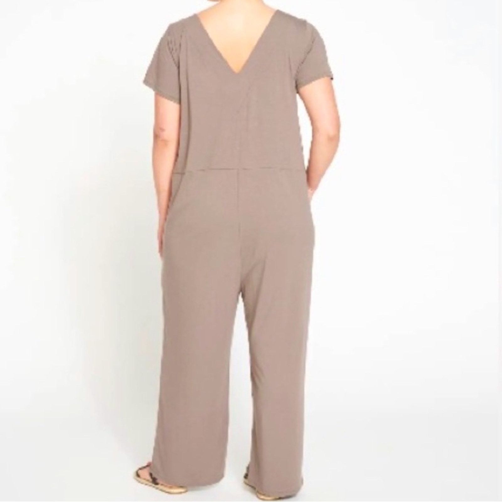 Other Universal Standard Jemma V Neck Jumpsuit Brown Size XL Size 38" / US 16 / IT 52 - 1 Thumbnail