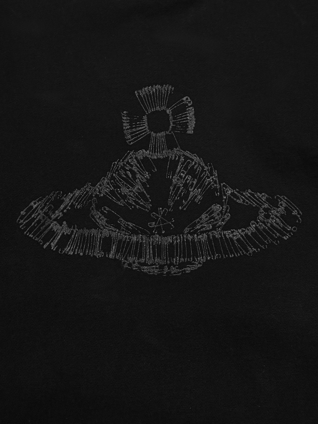 Vivienne Westwood Vivienne Westwood Pin Sweatshirt Size US M / EU 48-50 / 2 - 2 Thumbnail