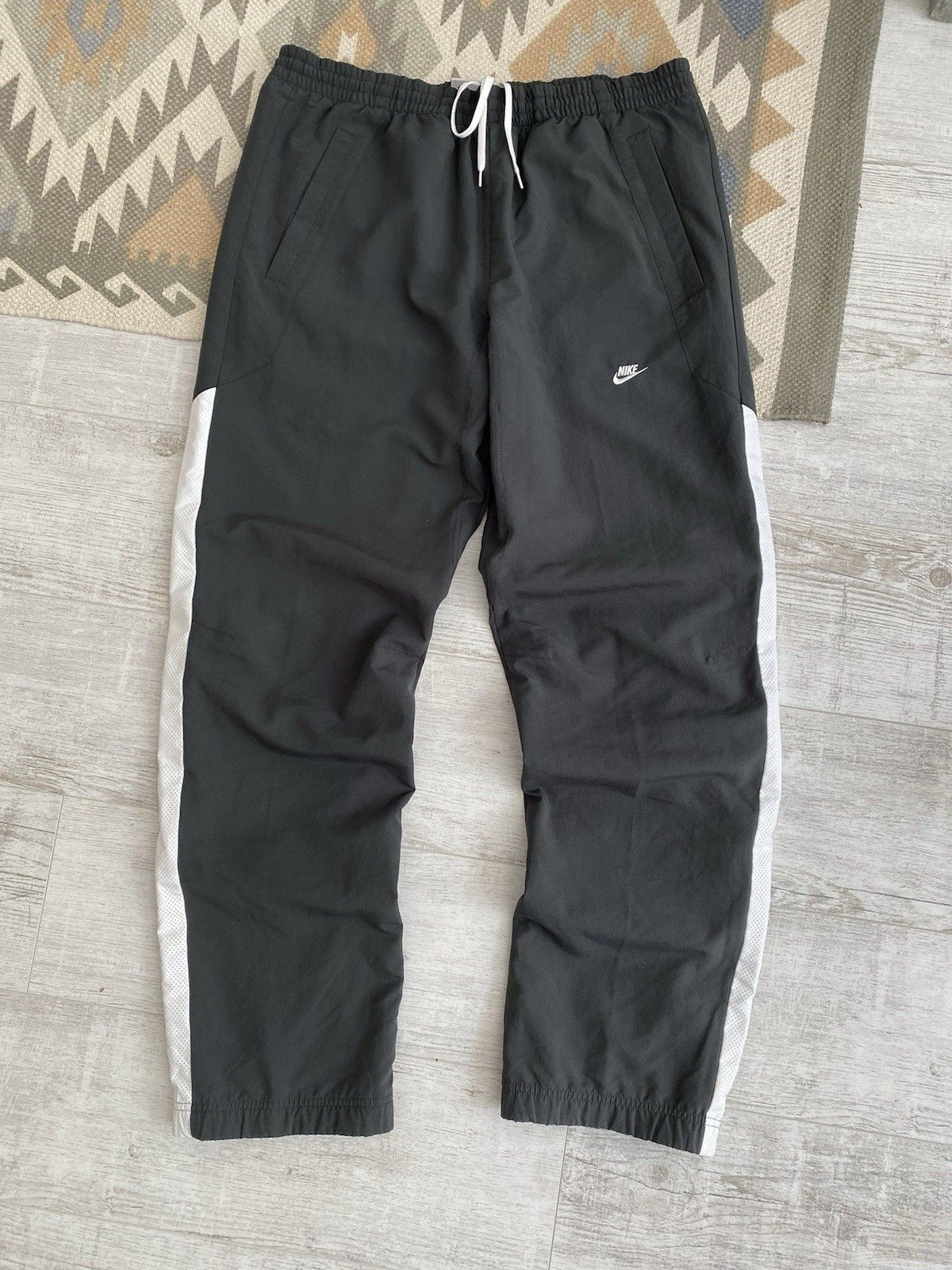 Nike Y2k Nike Nylon Baggy Straight Sweatpants Joggers Size US 34 / EU 50 - 2 Thumbnail